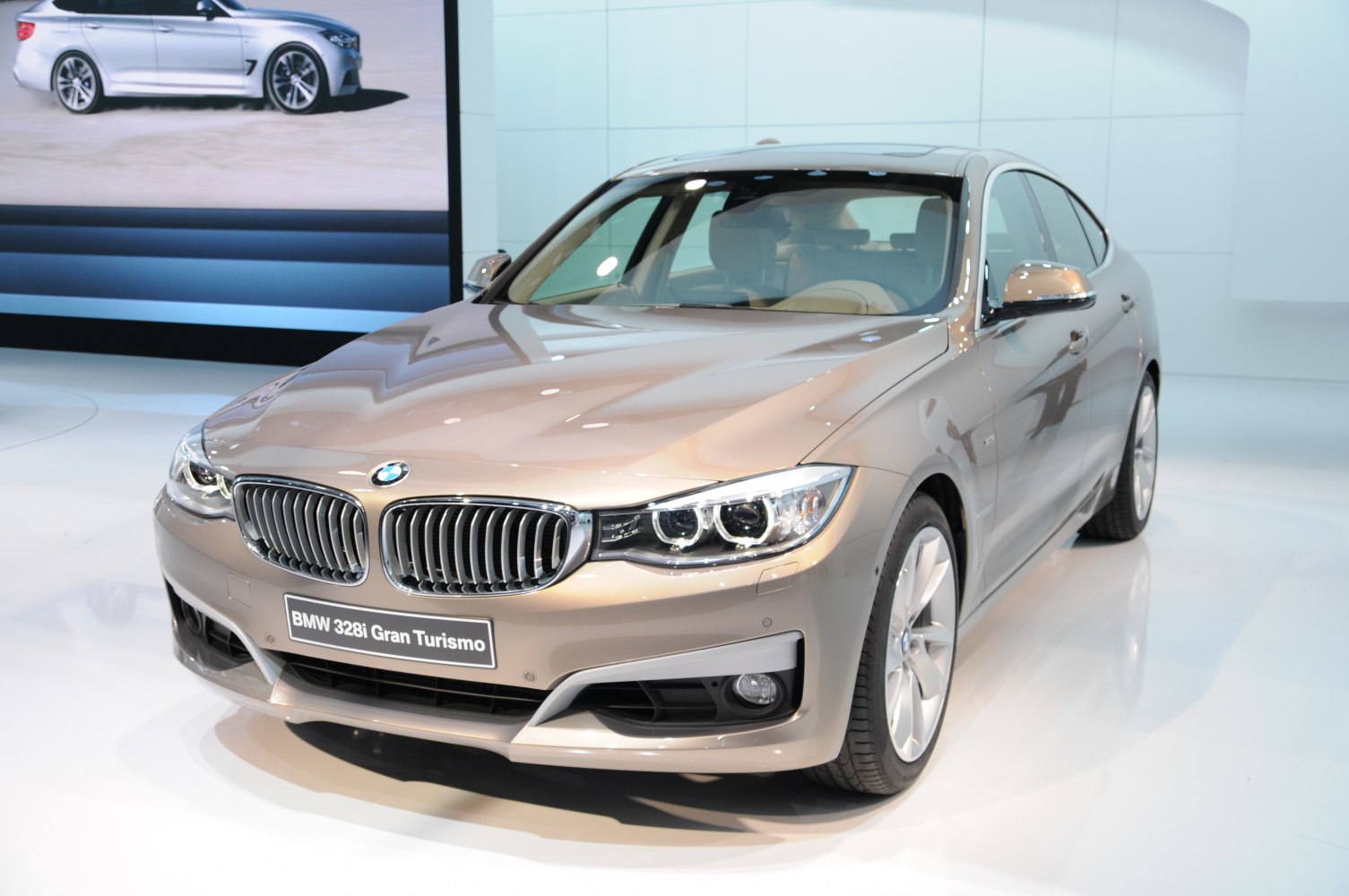 BMW 3 Series 320i (184 Hp) xDrive