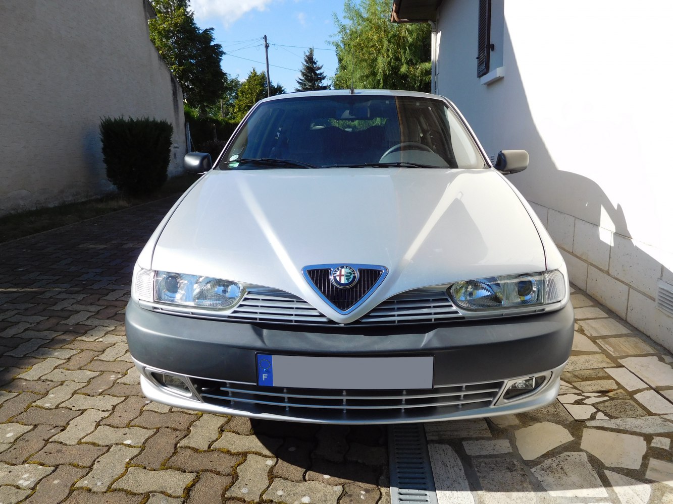 Alfa Romeo 145