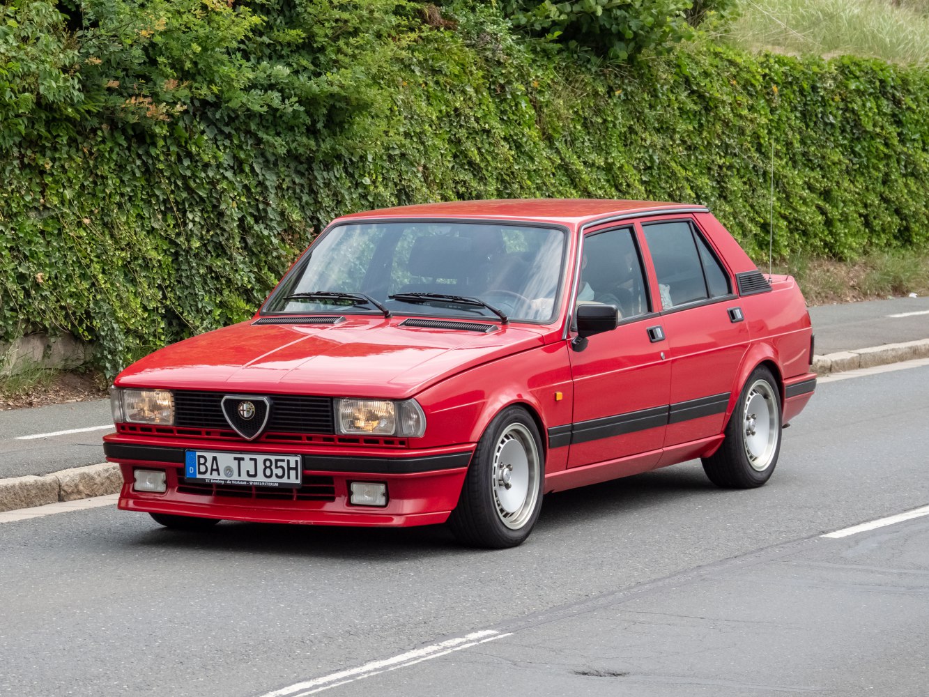 Alfa Romeo Giulietta 1.6 (107 Hp)