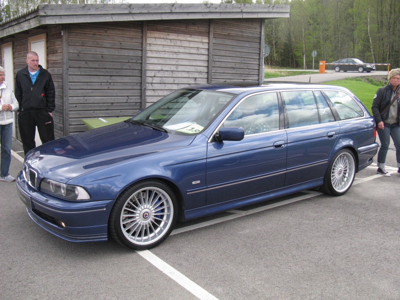 Alpina B10