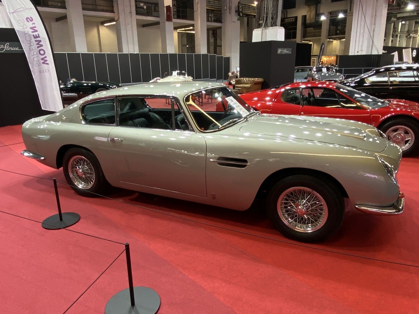 Aston Martin DB6