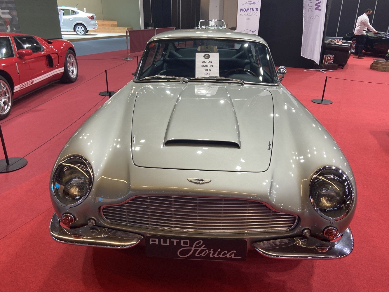 Aston Martin DB6 4.0 (286 Hp) Automatic