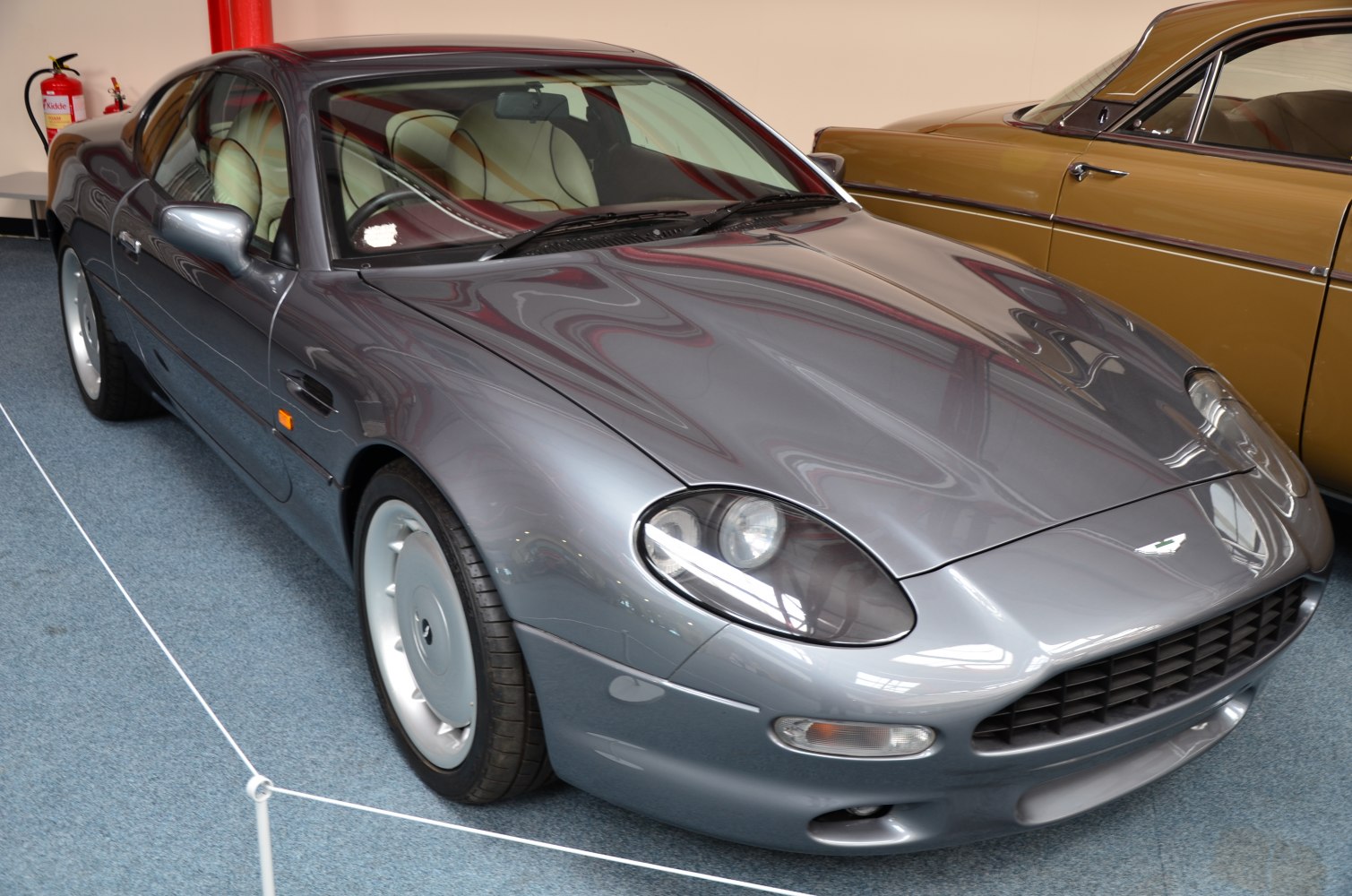 Aston Martin DB7