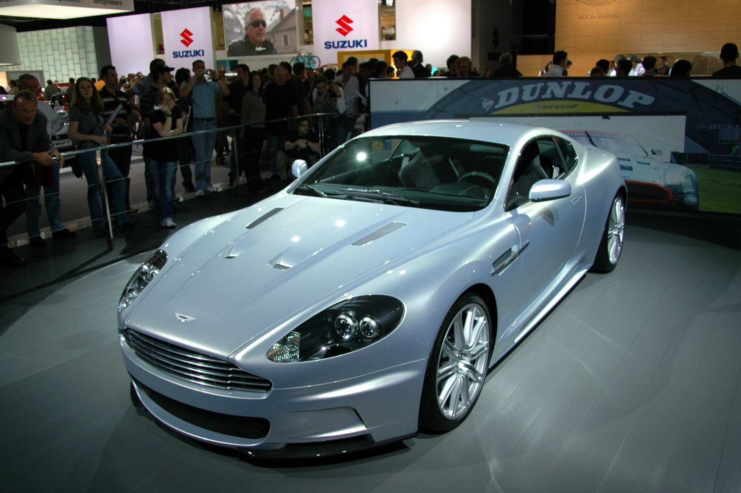 Aston Martin DBS 5.9 V12 (517 Hp) Automatic