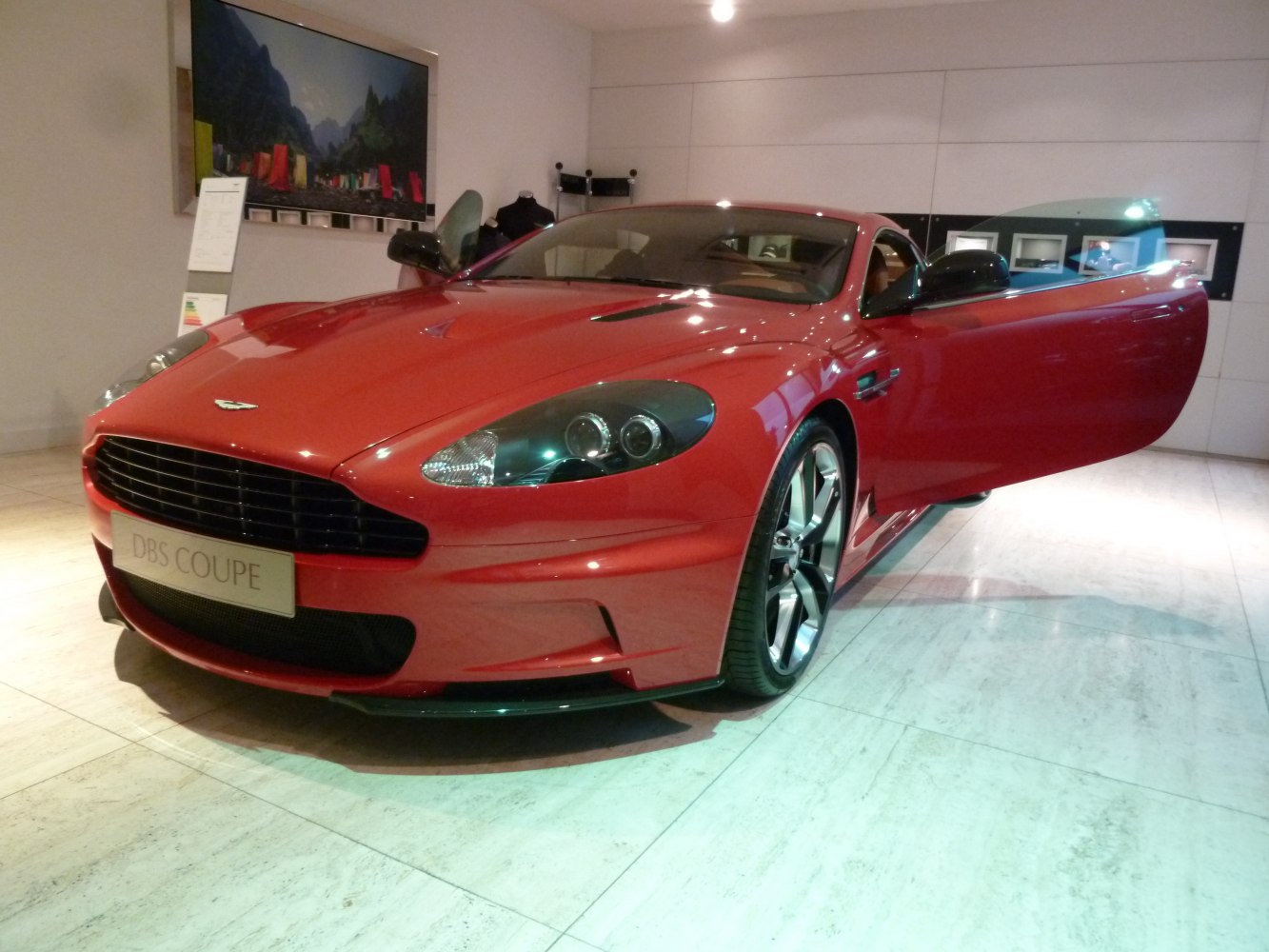 Aston Martin DBS 5.9 V12 (517 Hp)