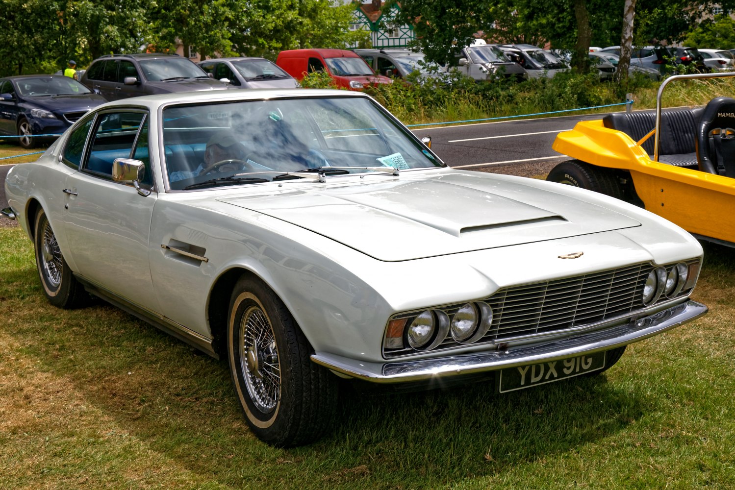 Aston Martin DBS 4.0 (286 Hp)