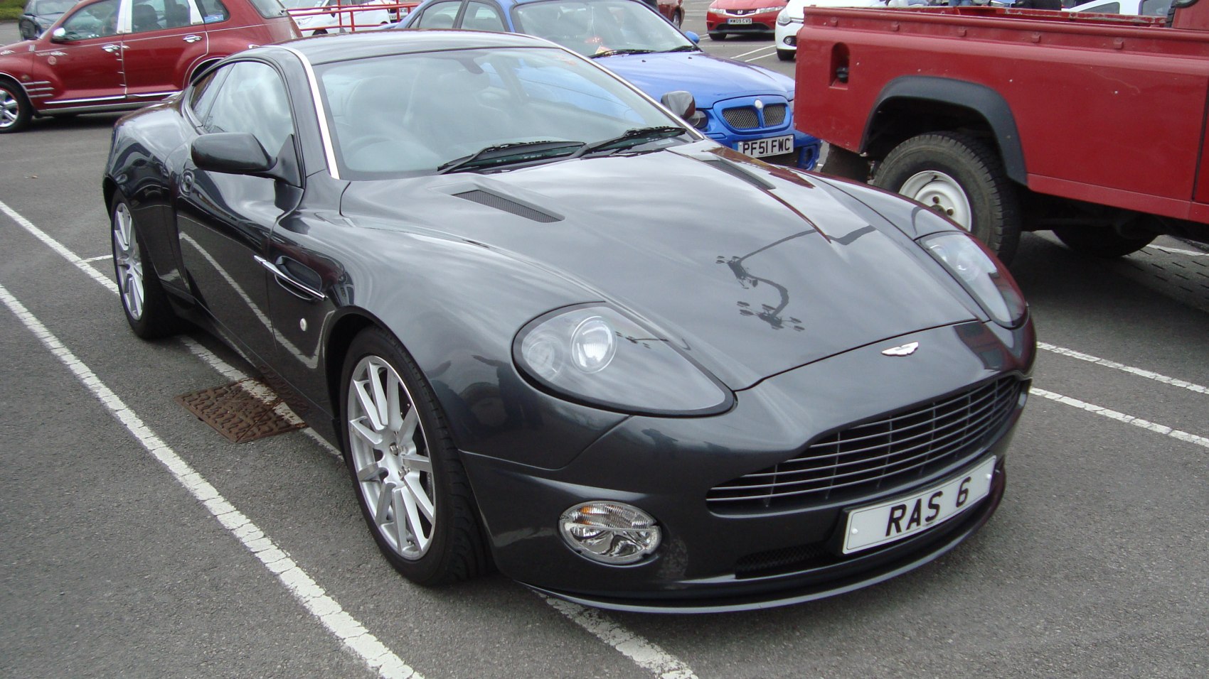 Aston Martin Vanquish 6.0 V12 (527 Hp) Automatic