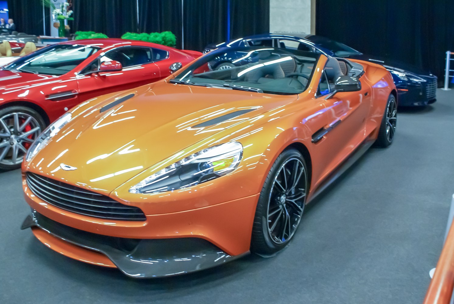 Aston Martin Vanquish 6.0 V12 (577 Hp) Automatic