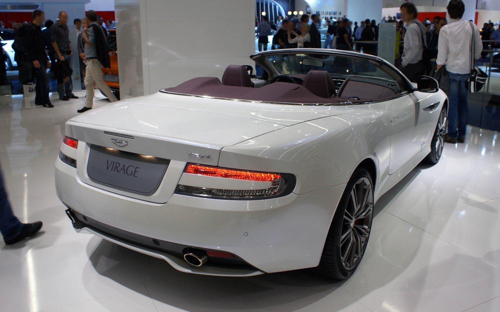 Aston Martin Virage 6.0 V12 (497 Hp) Touchtronic