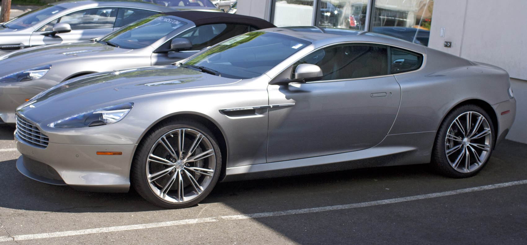 Aston Martin Virage 6.0 V12 (497 Hp) Touchtronic