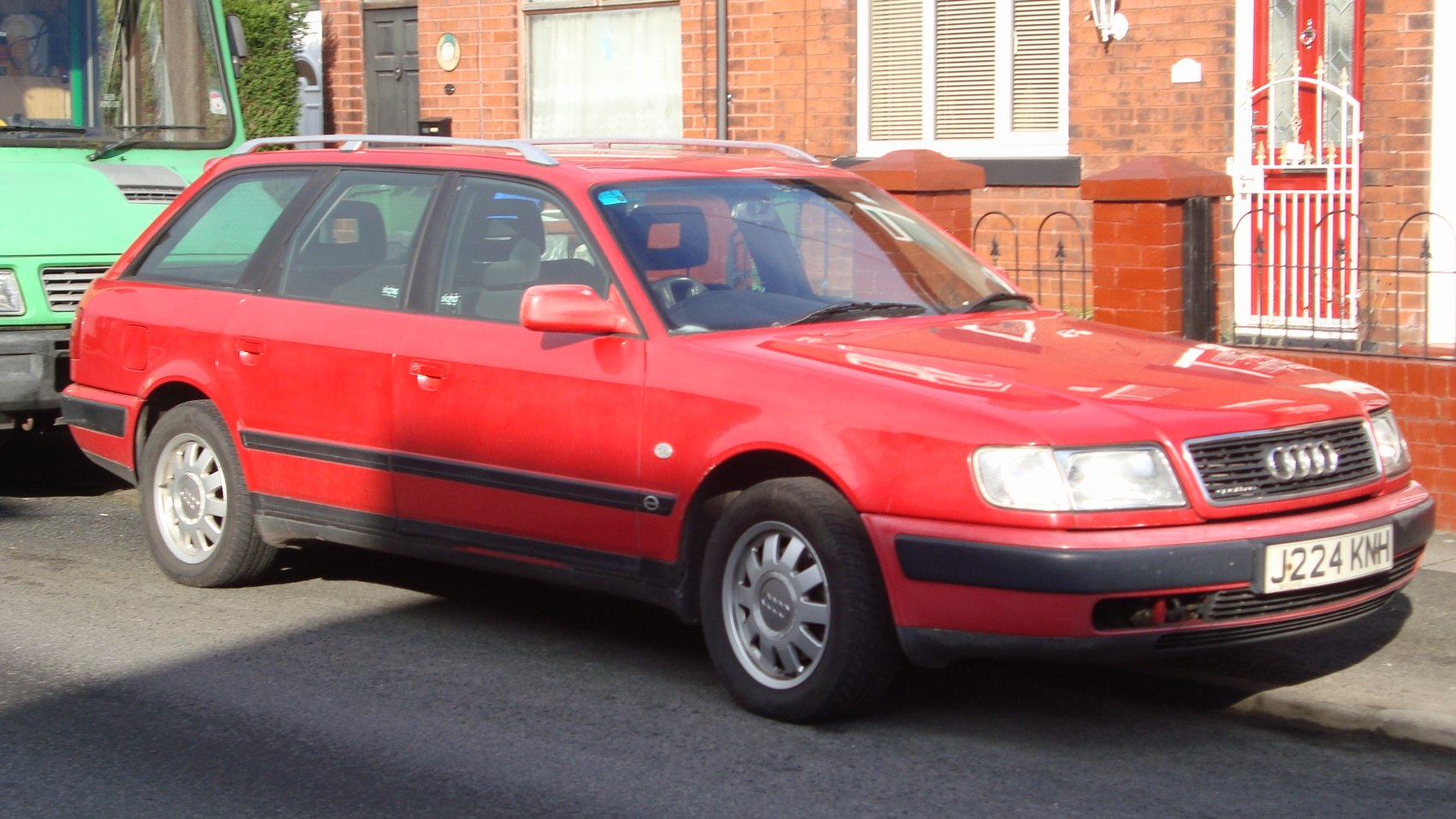 Audi 100 2.8 V6 E (174 Hp)