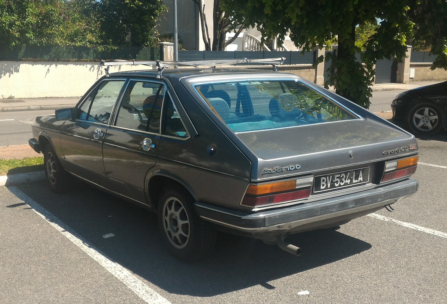 Audi 100 2.1 L (115 Hp)