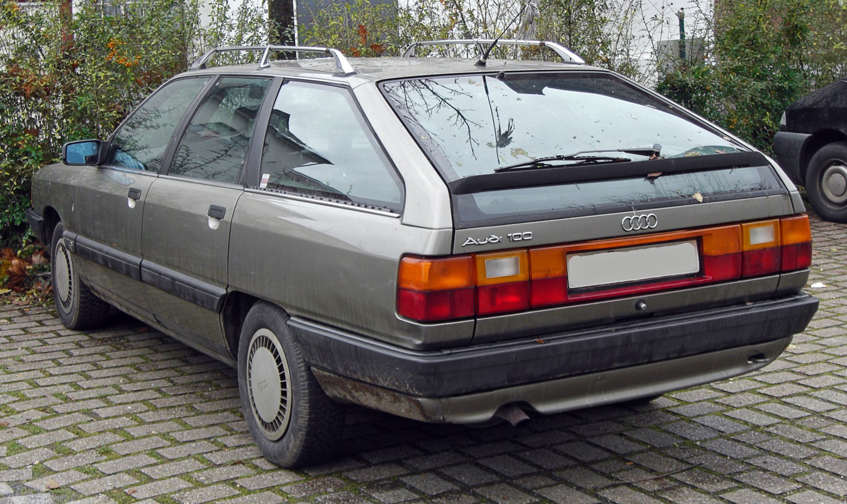 Audi 100 2.0 CAT (113 Hp)