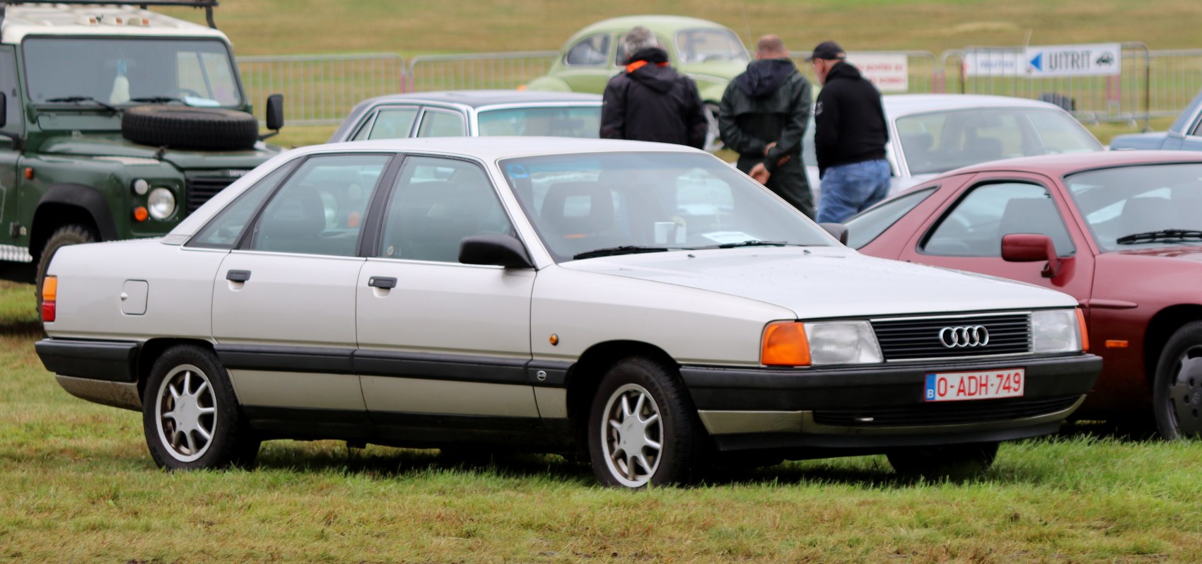 Audi 100