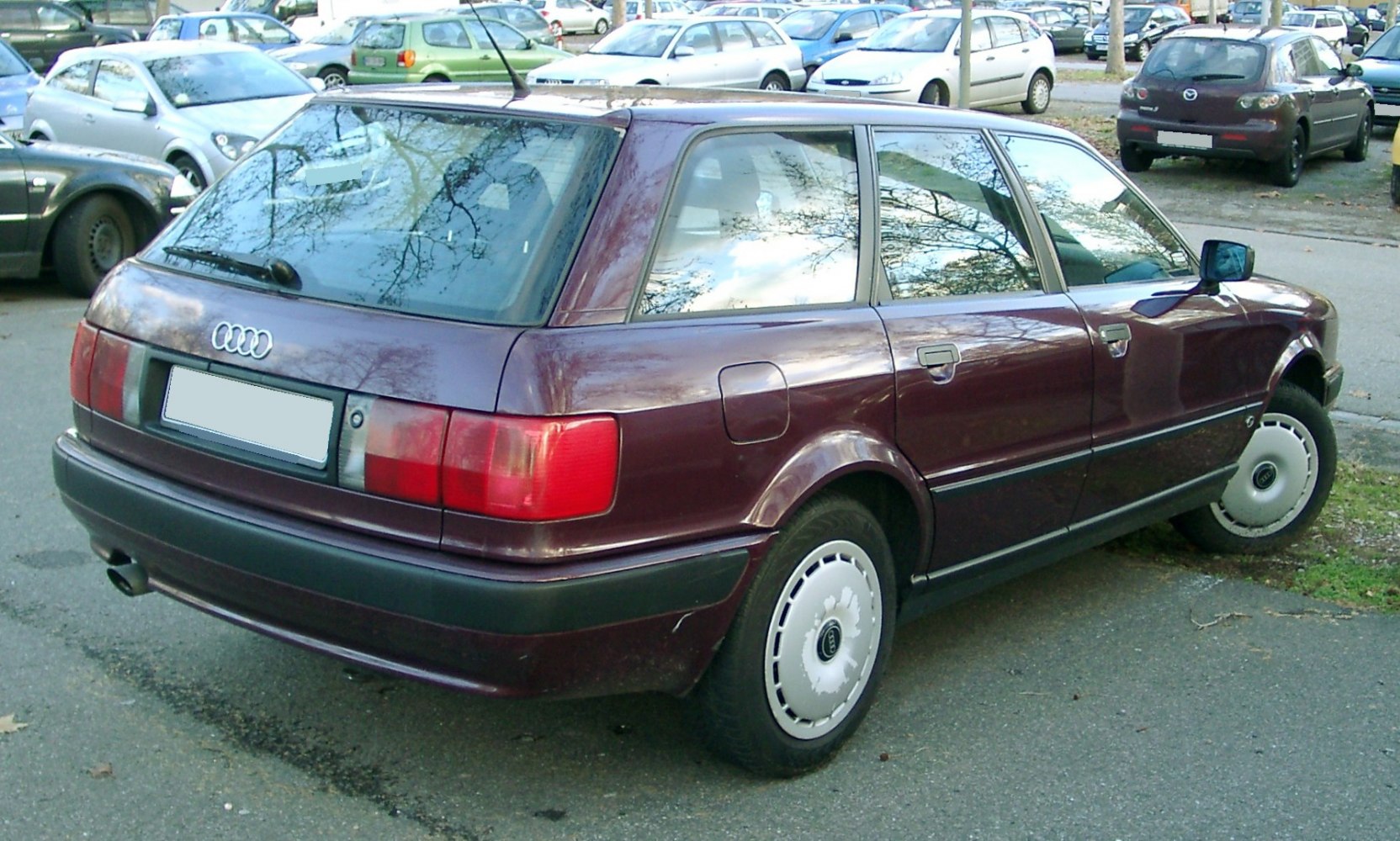 Audi 80 1.6 E (101 Hp)