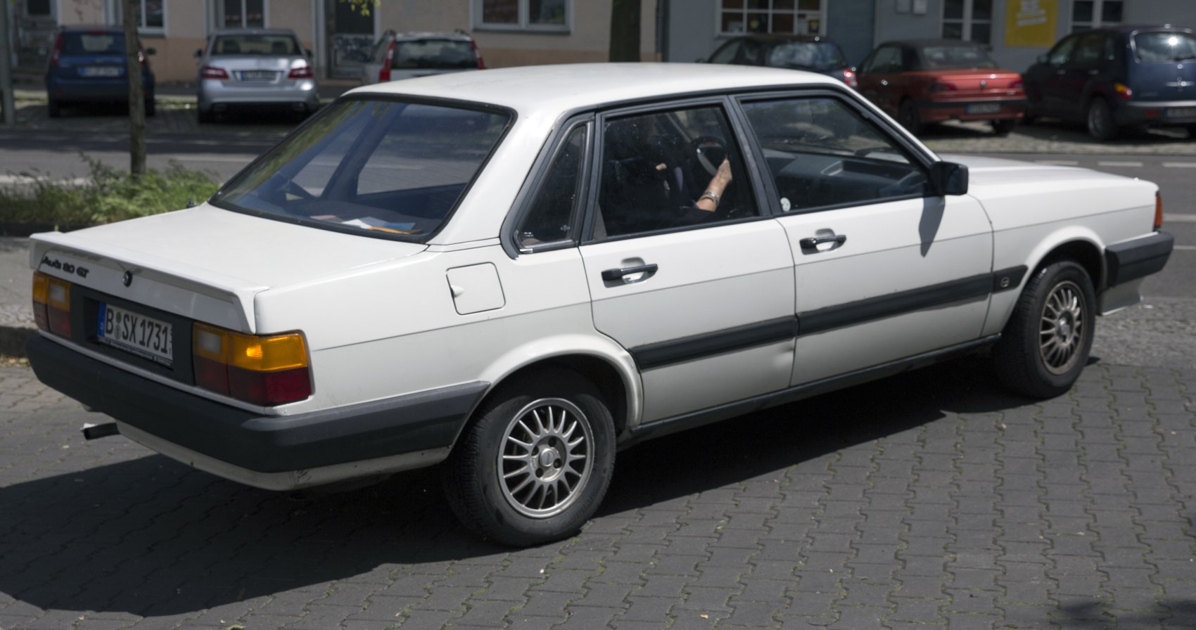 Audi 80 1.6 C (75 Hp)