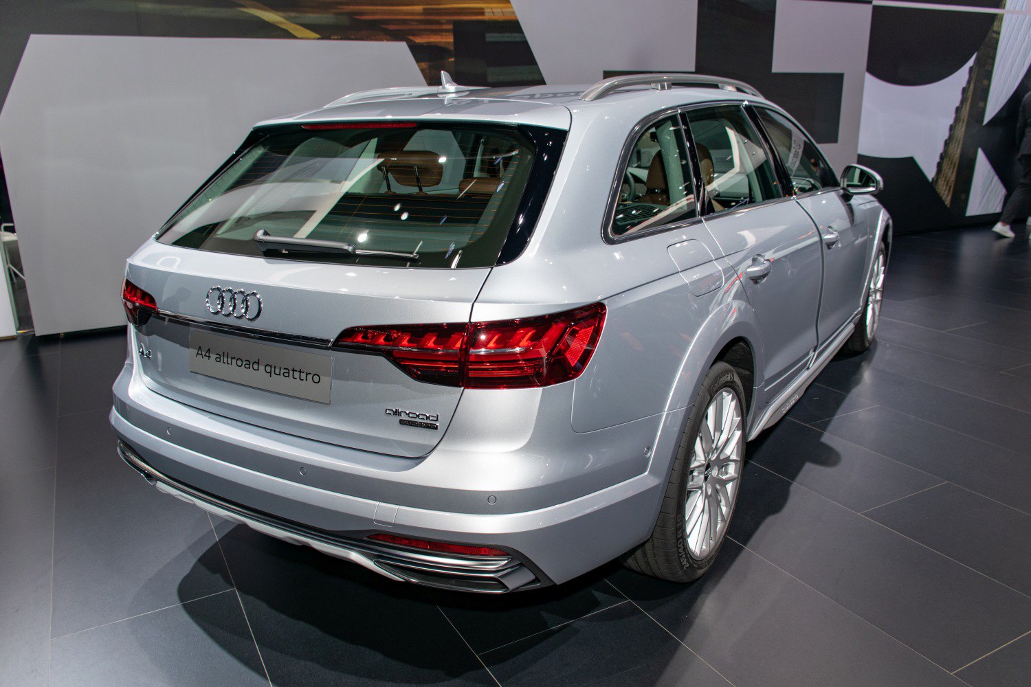 Audi A4 45 TFSI (265 Hp) quattro ultra Mild Hybrid S tronic