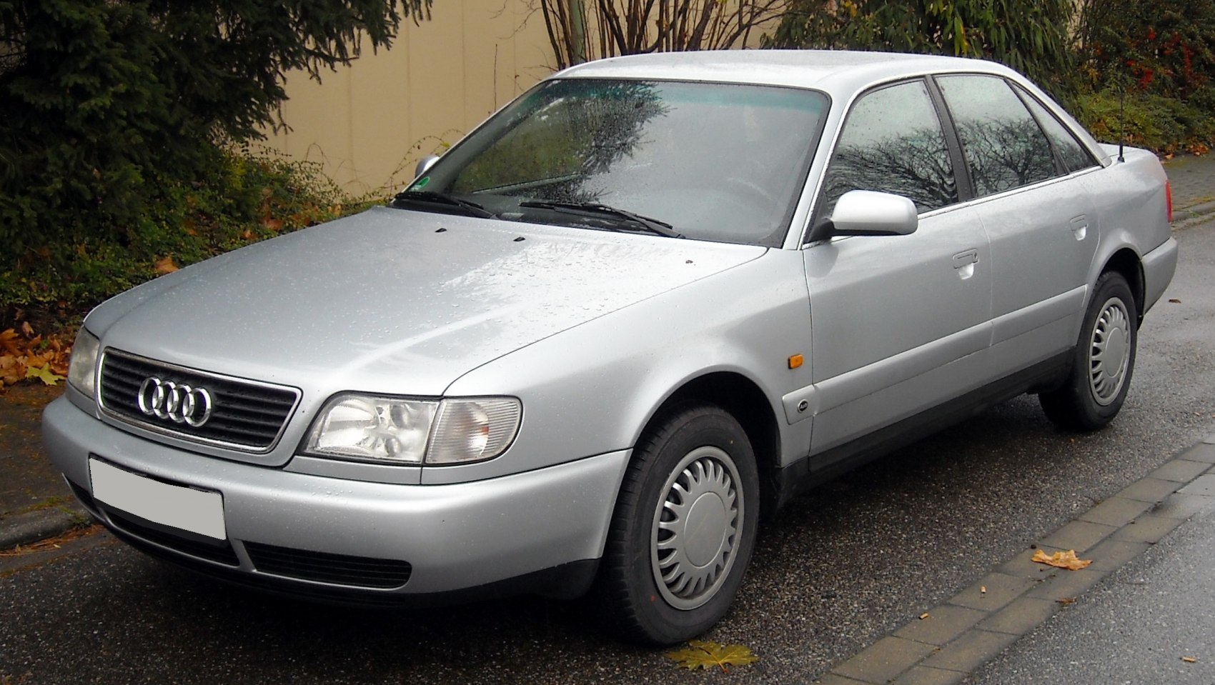 Audi A6 2.6 V6 (150 Hp)