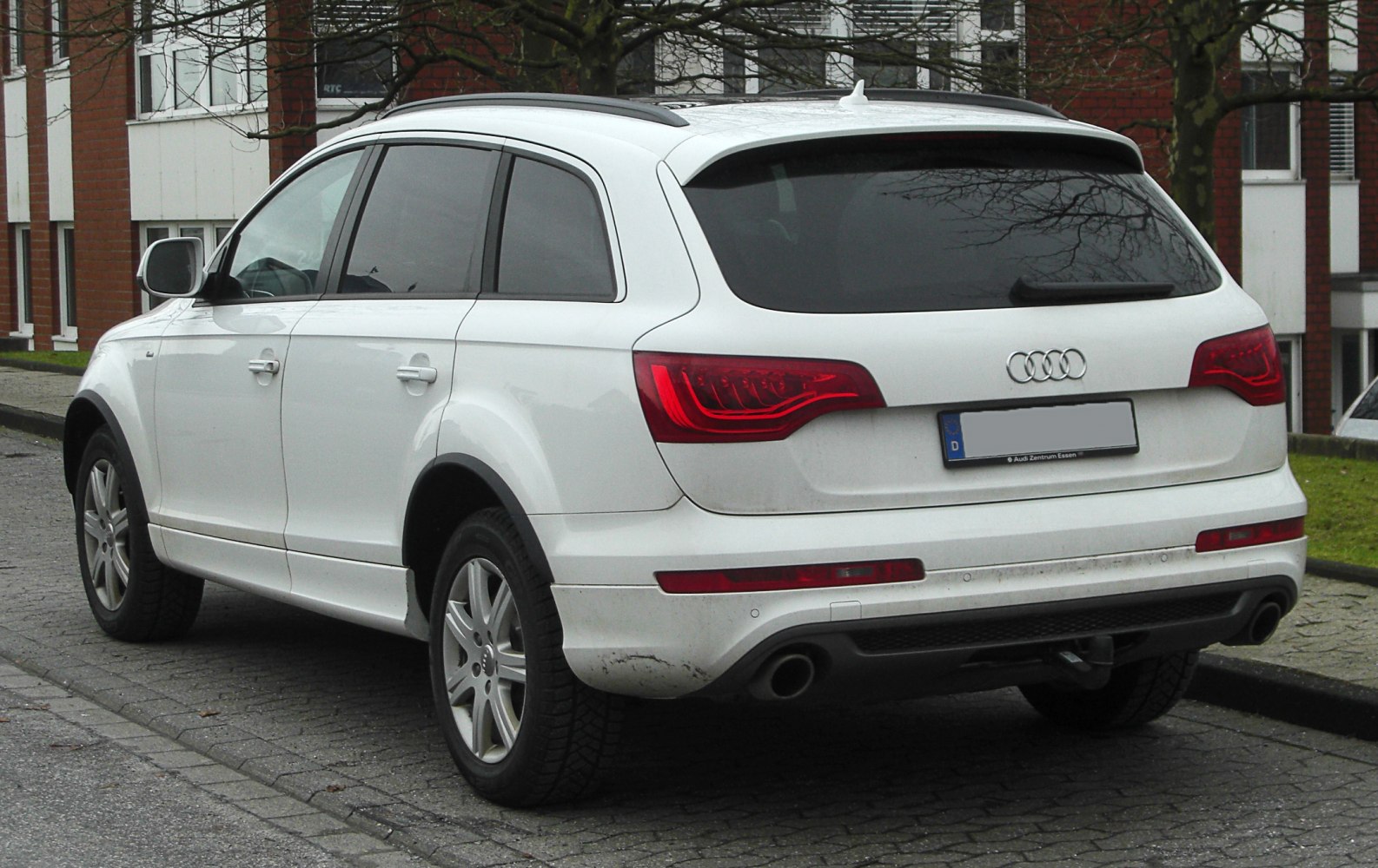 Audi Q7 3.0 TFSI V6 (272 Hp) quattro Tiptronic