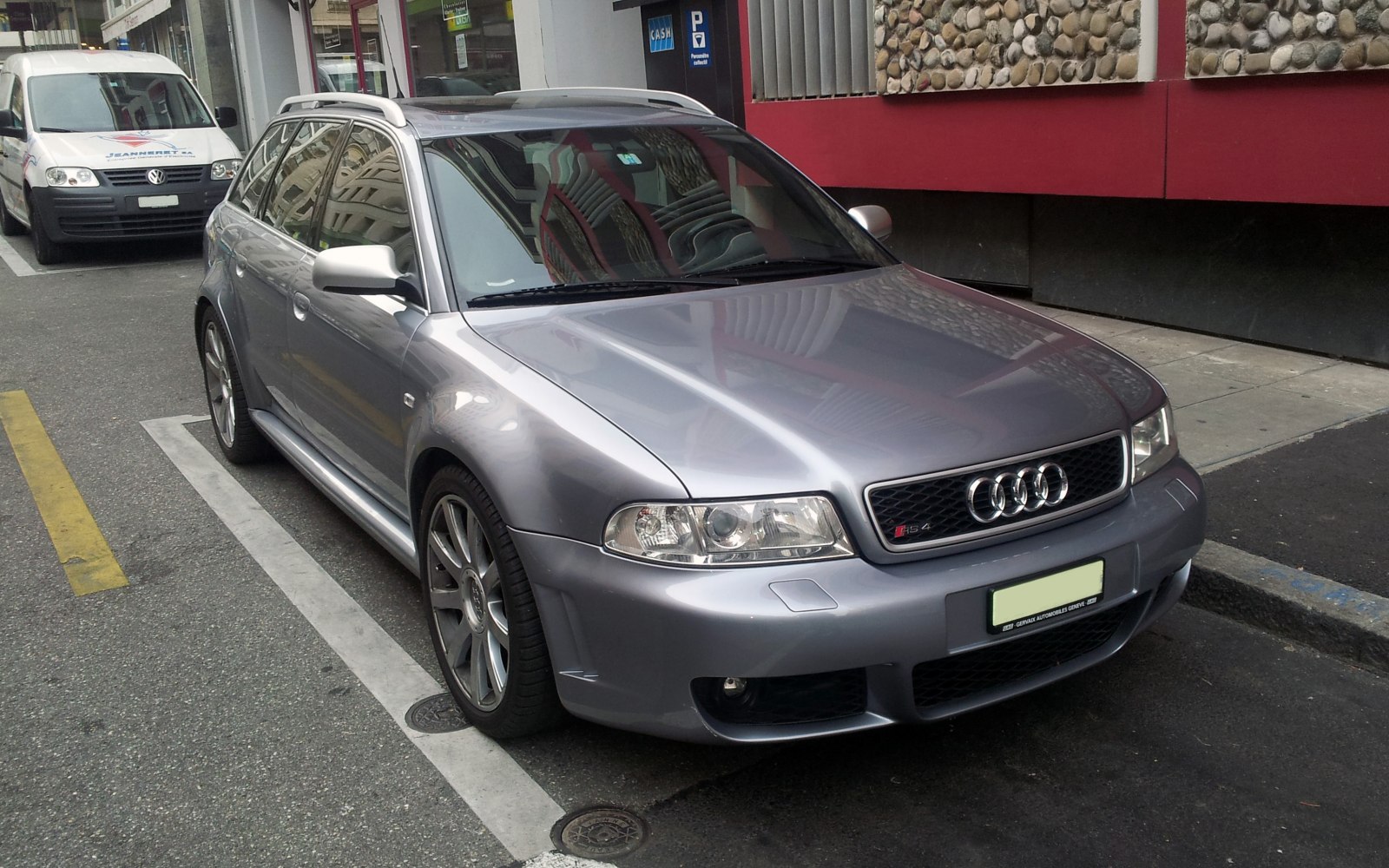 Audi RS 4 2.7 T V6 (380 Hp) quattro