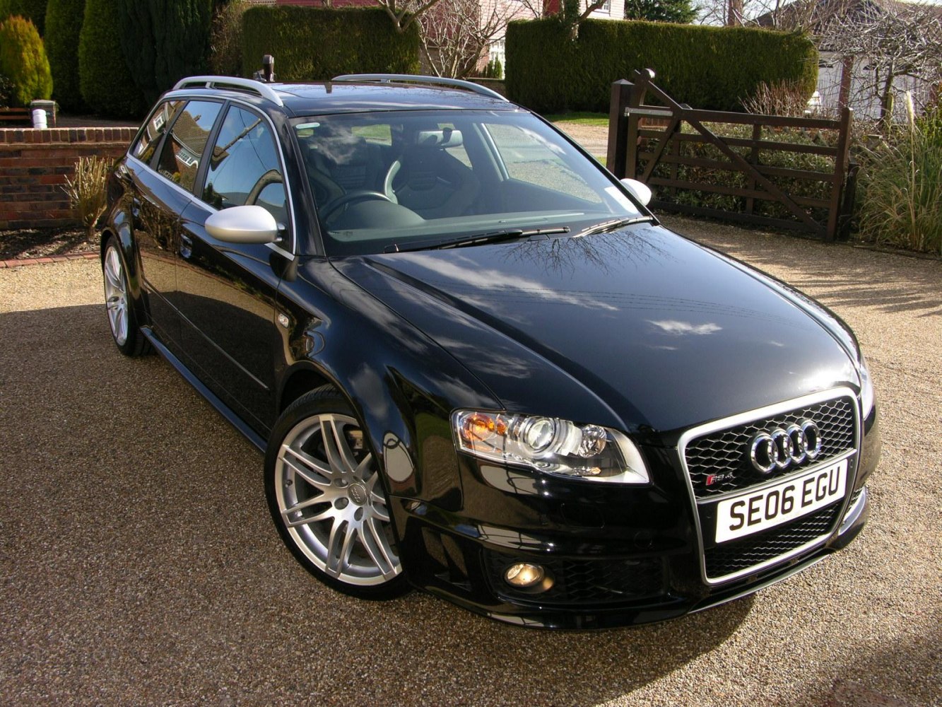 Audi RS 4 4.2 FSI V8 32V (420 Hp) quattro