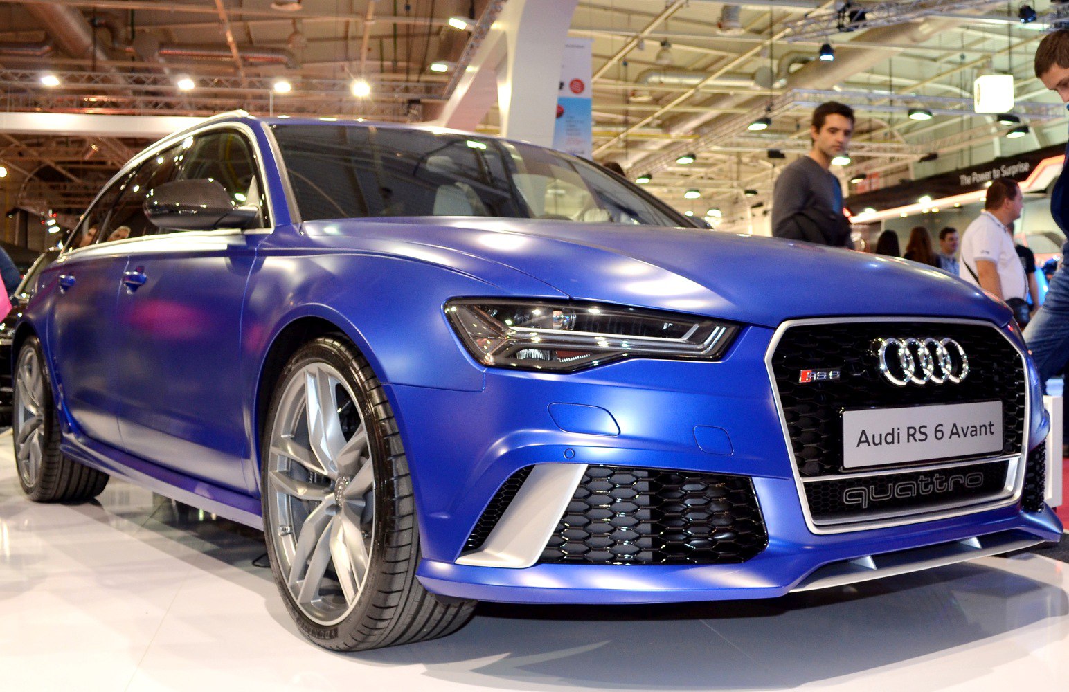 Audi RS 6 4.0 TFSI V8 performance (605 Hp) quattro tiptronic