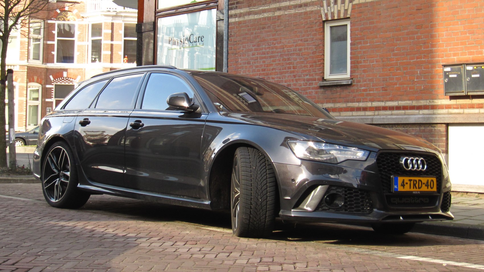 Audi RS 6 4.0 TFSI V8 (560 Hp) quattro tiptronic