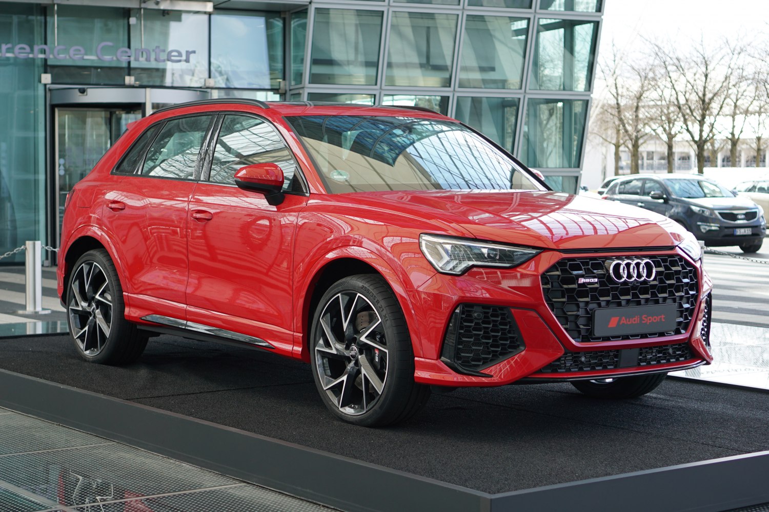 Audi RS Q3 2.5 TFSI (400 Hp) quattro S tronic