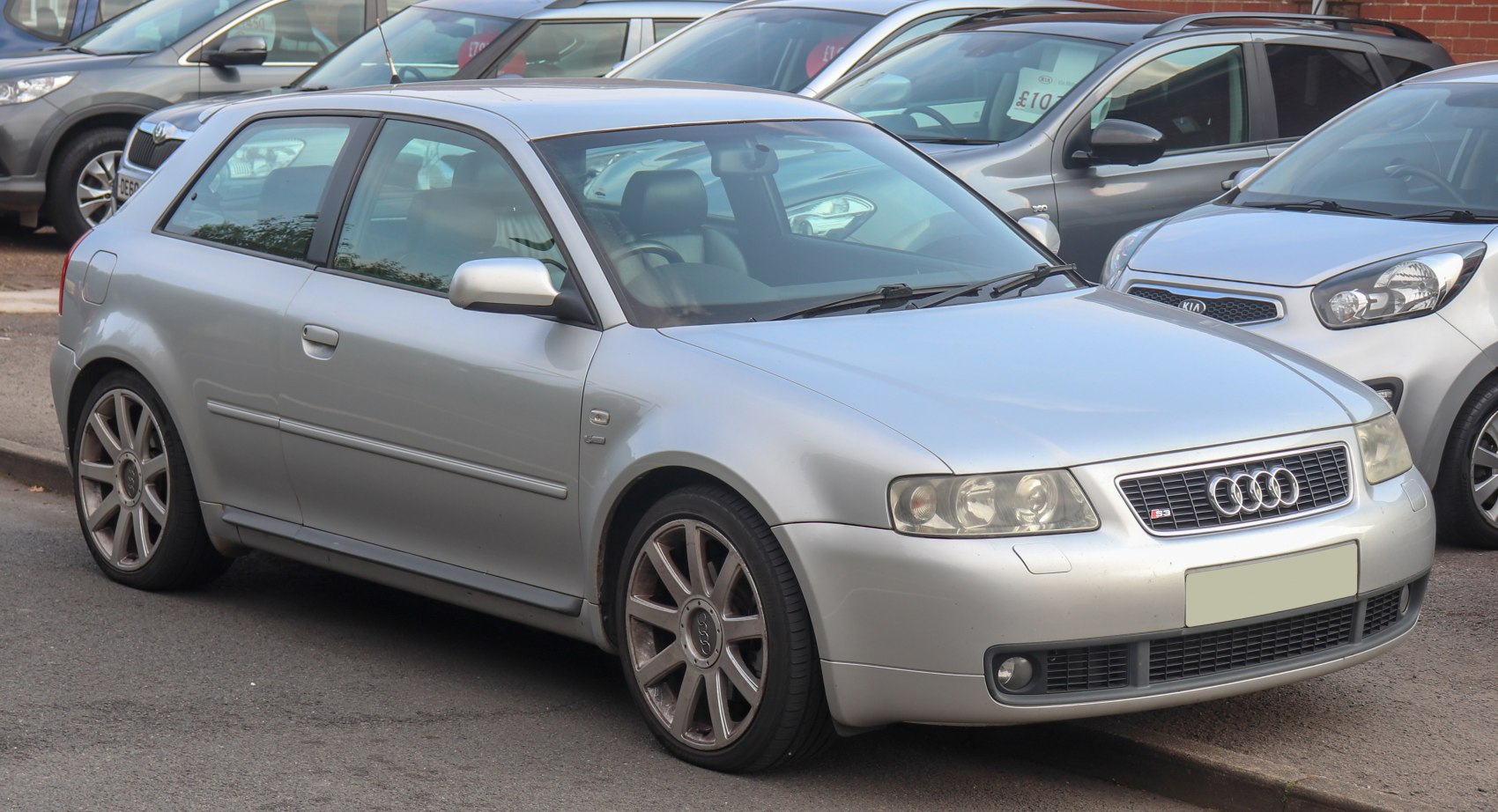 Audi S3 1.8 T (225 Hp) quattro