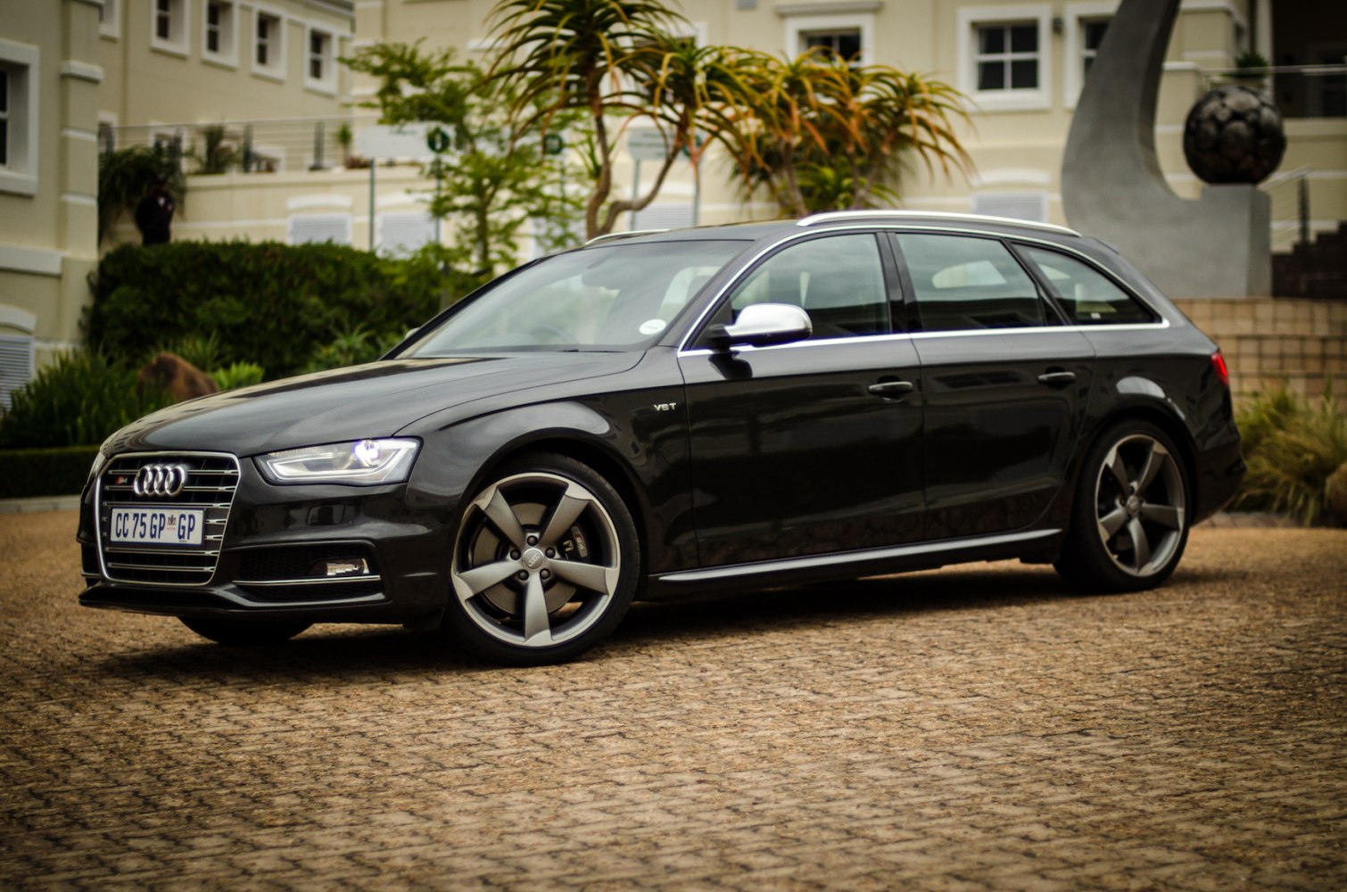 Audi S4 3.0 TFSI V6 (333 Hp) quattro S tronic