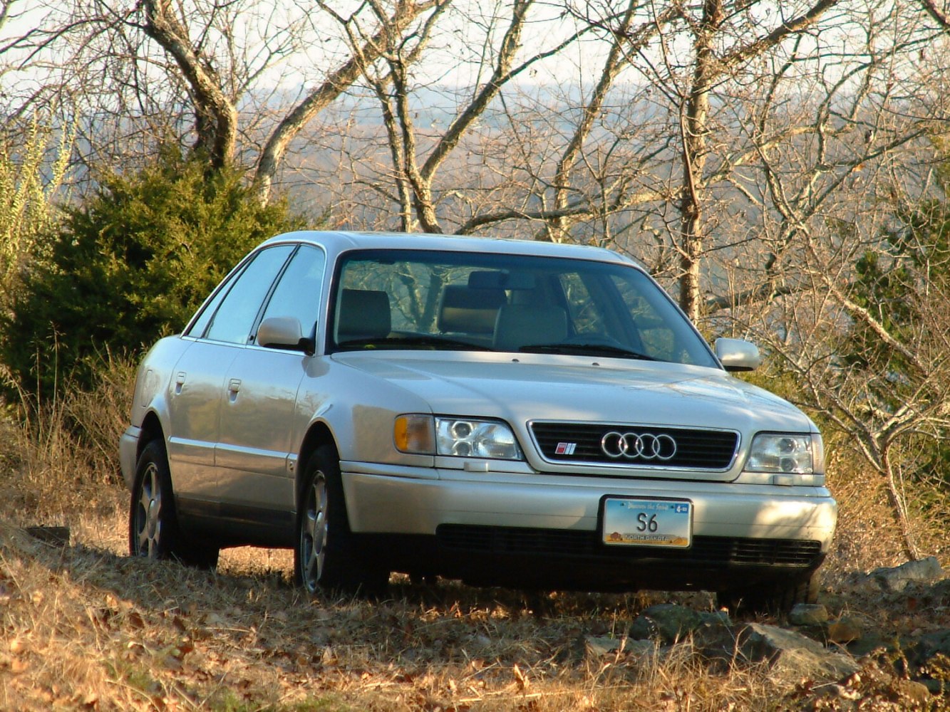 Audi S6 4.2i V8 32V (290 Hp) quattro