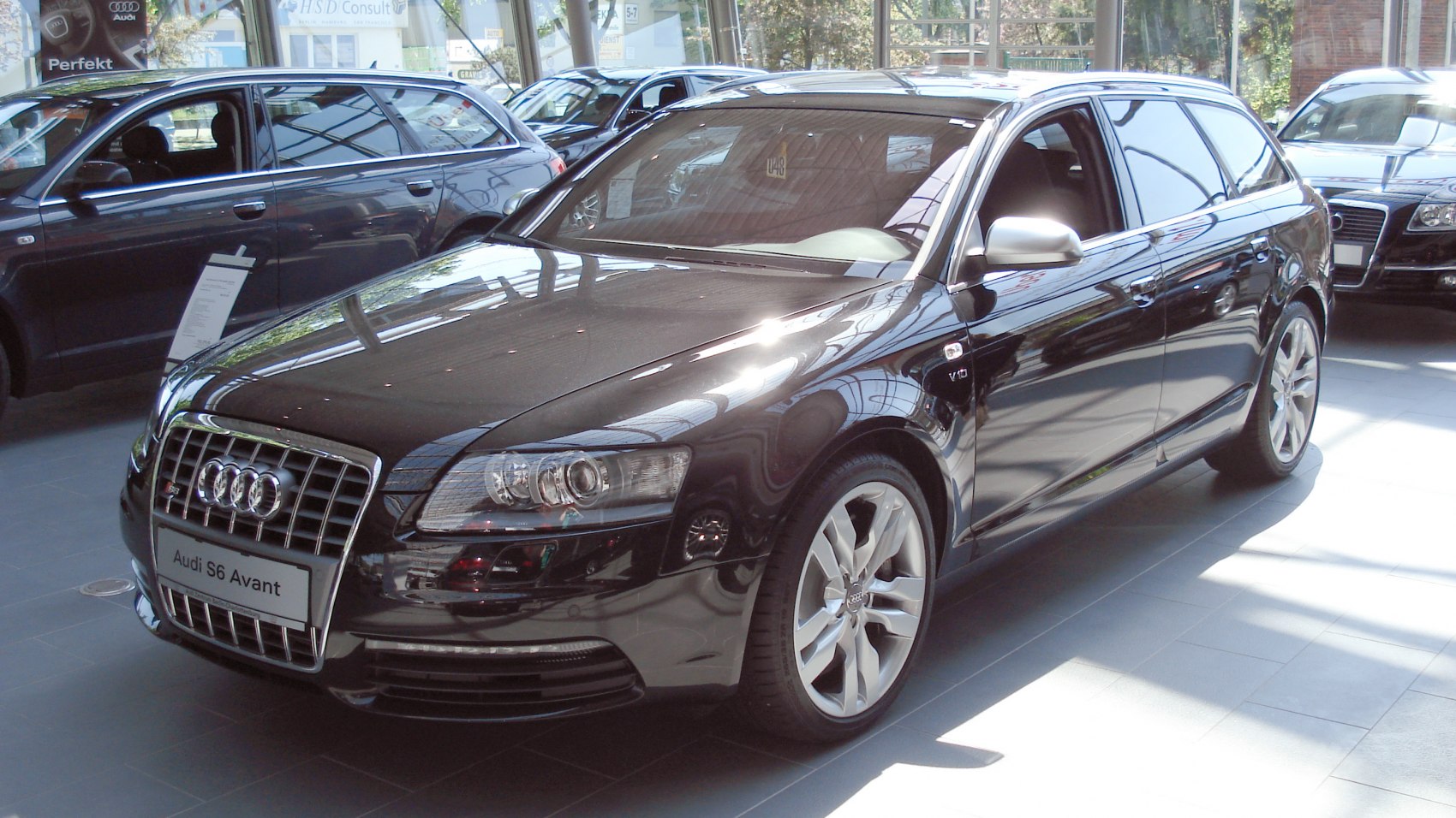 Audi S6 5.2 FSI V10 (435 Hp) quattro Tiptronic