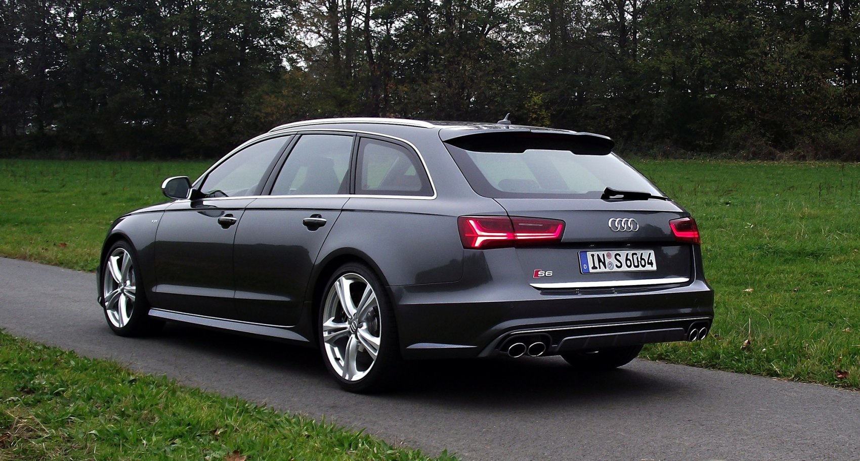 Audi S6 4.0 TFSI V8 (450 Hp) quattro S tronic