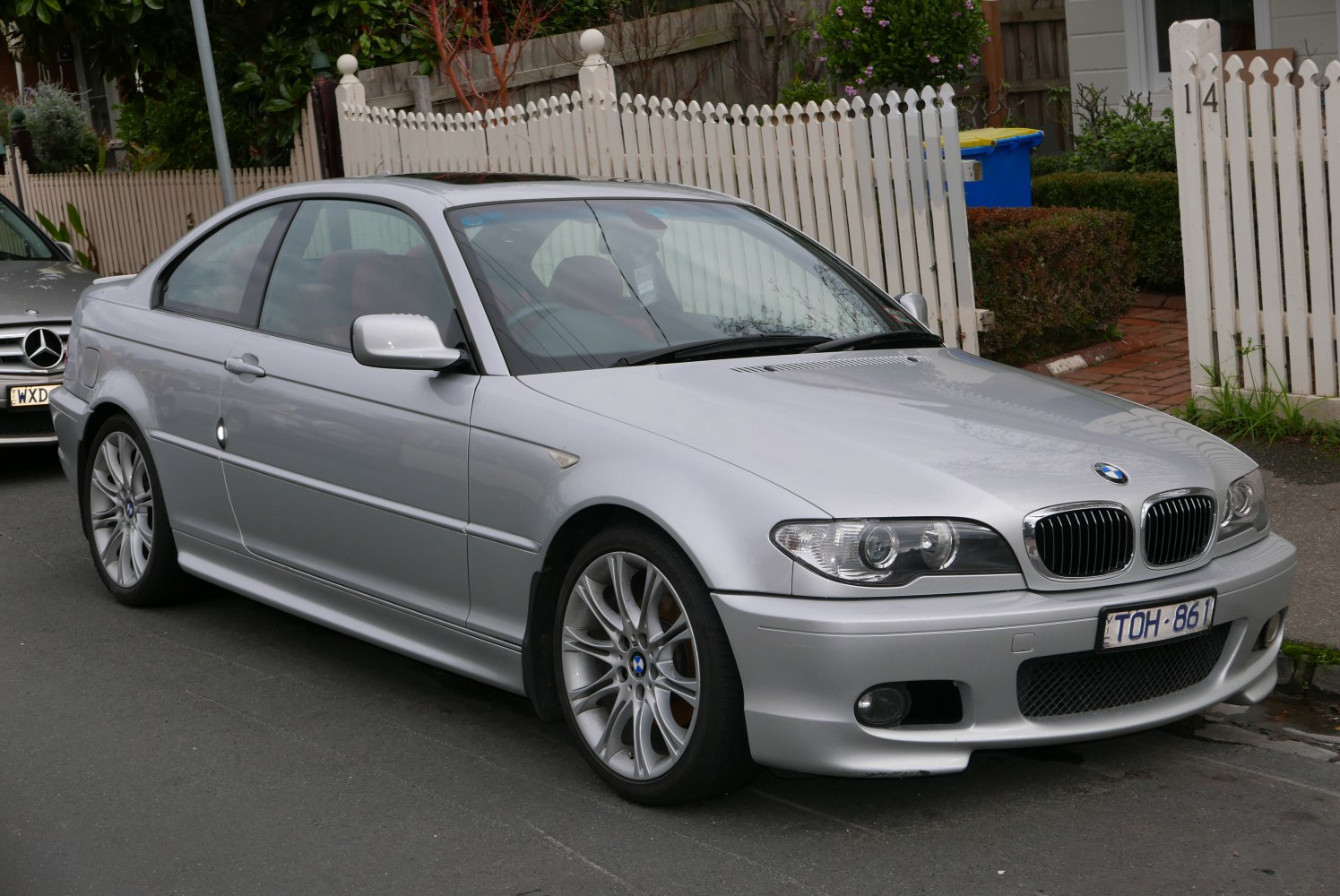 BMW 3 Series 330 Ci (225 Hp) Automatic (USA)