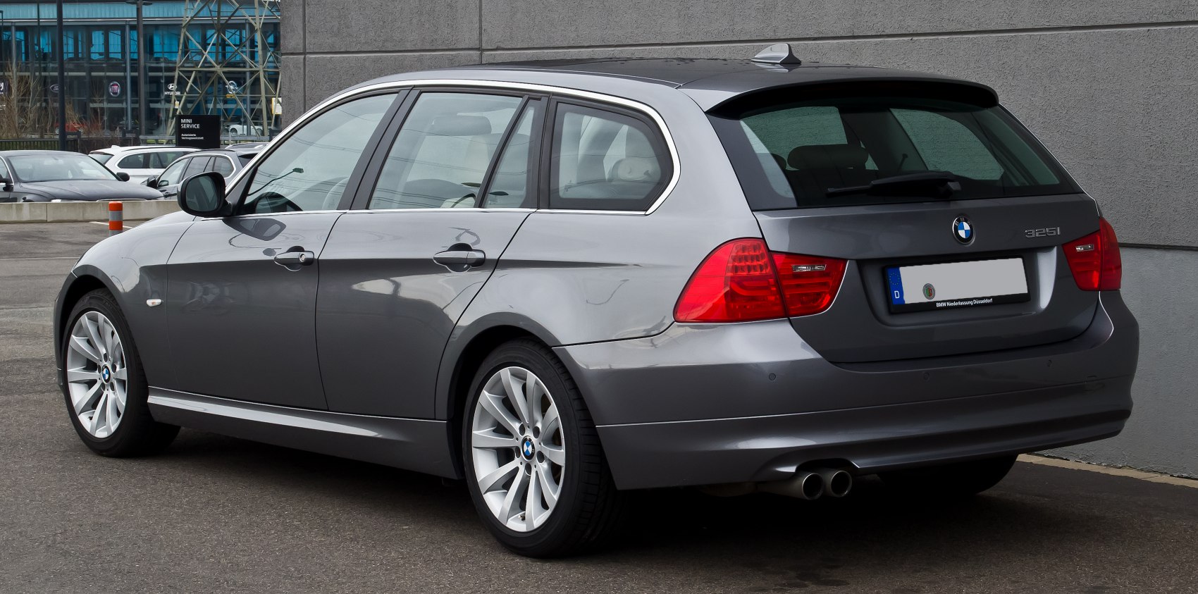 BMW 3 Series 325i (218 Hp) Automatic