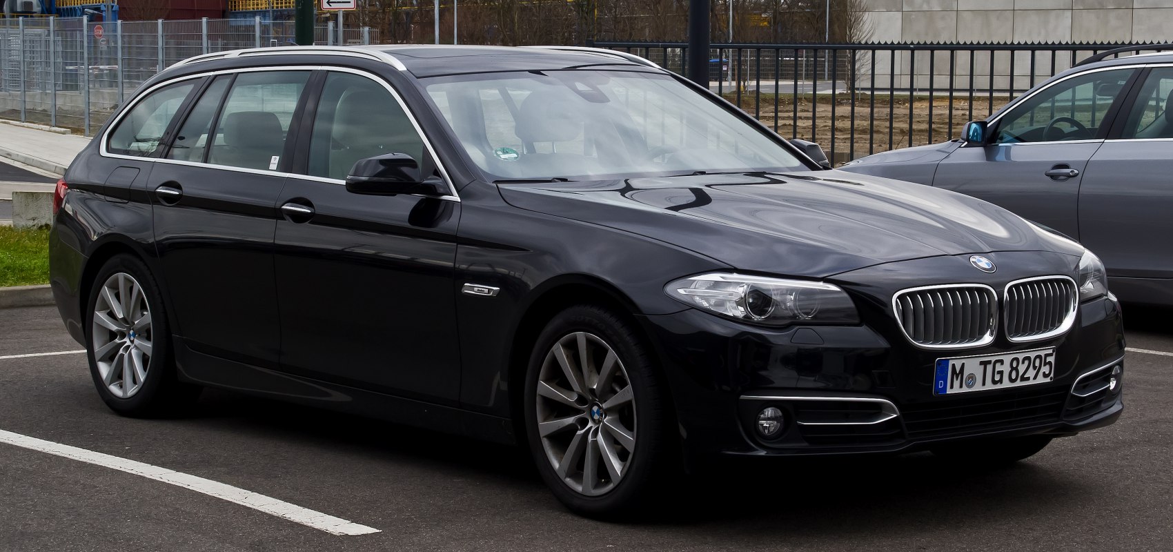 BMW 5 Series 535i (306 Hp) Steptronic