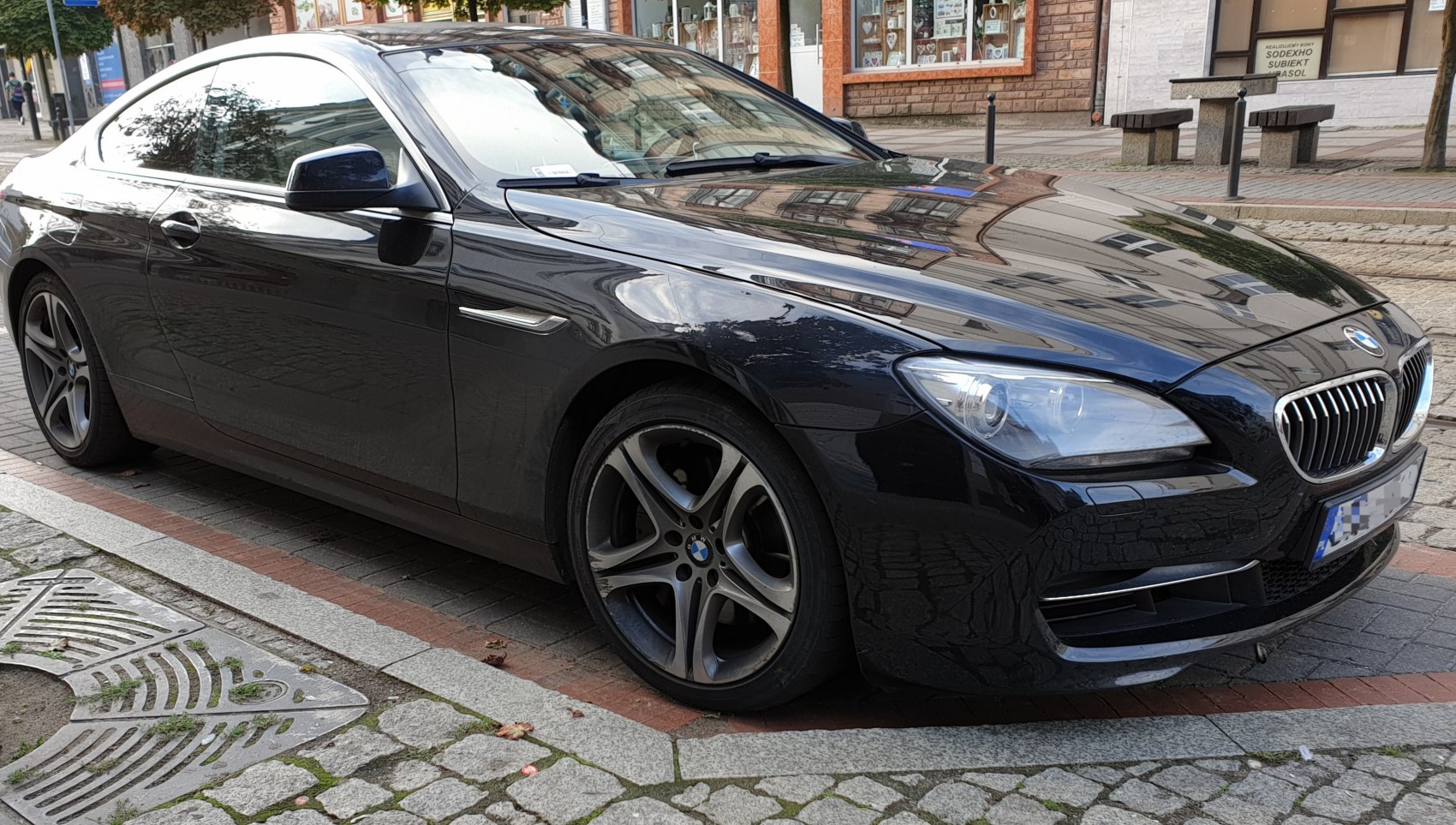 BMW 6 Series 650i (407 Hp) Steptronic