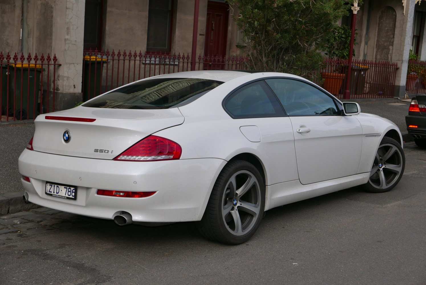 BMW 6 Series 630i (272 Hp)