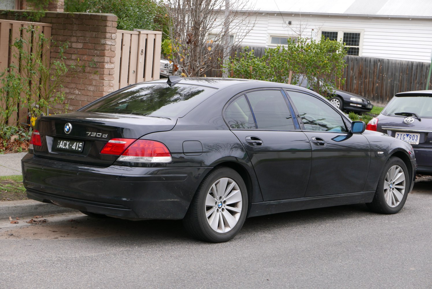 BMW 7 Series 750i (367 Hp) Steptronic