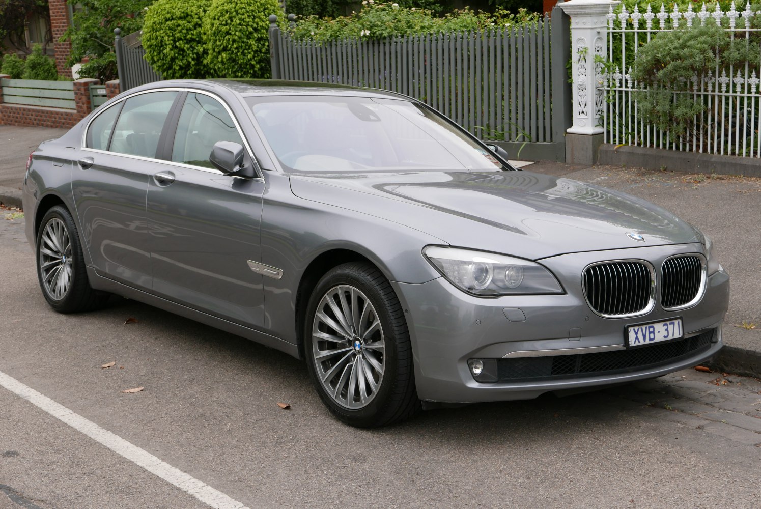 BMW 7 Series 750i (408 Hp) xDrive Steptronic