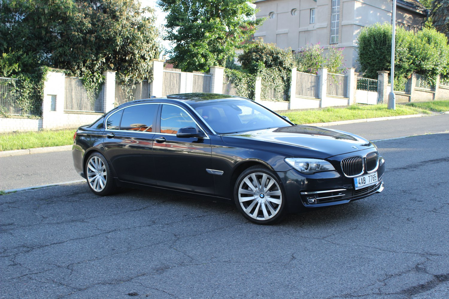 BMW 7 Series 740Li (320 Hp) Steptronic