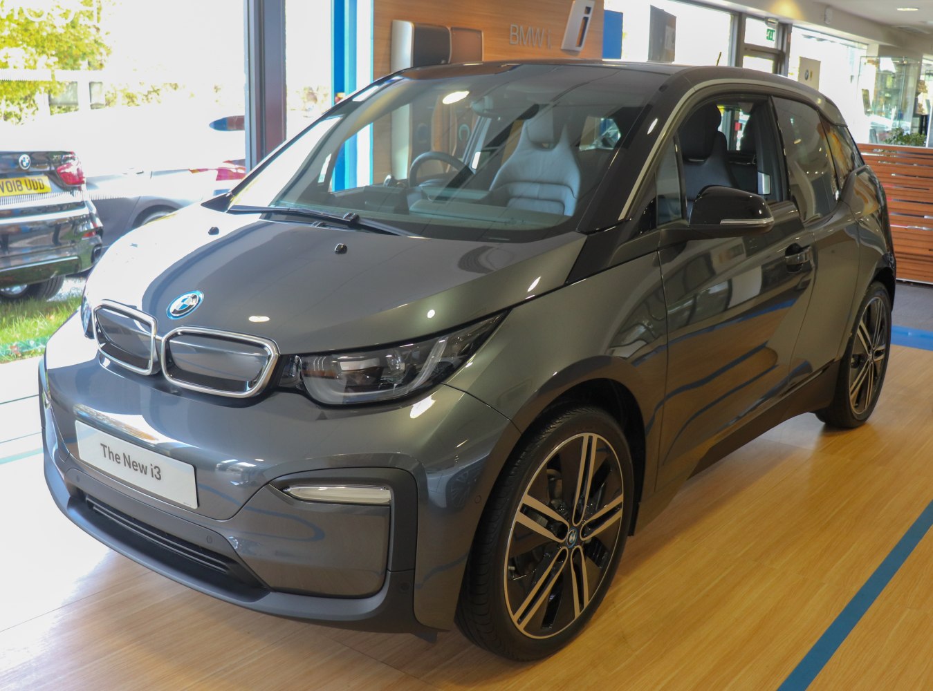 BMW i3 42.2 kWh (170 Hp)