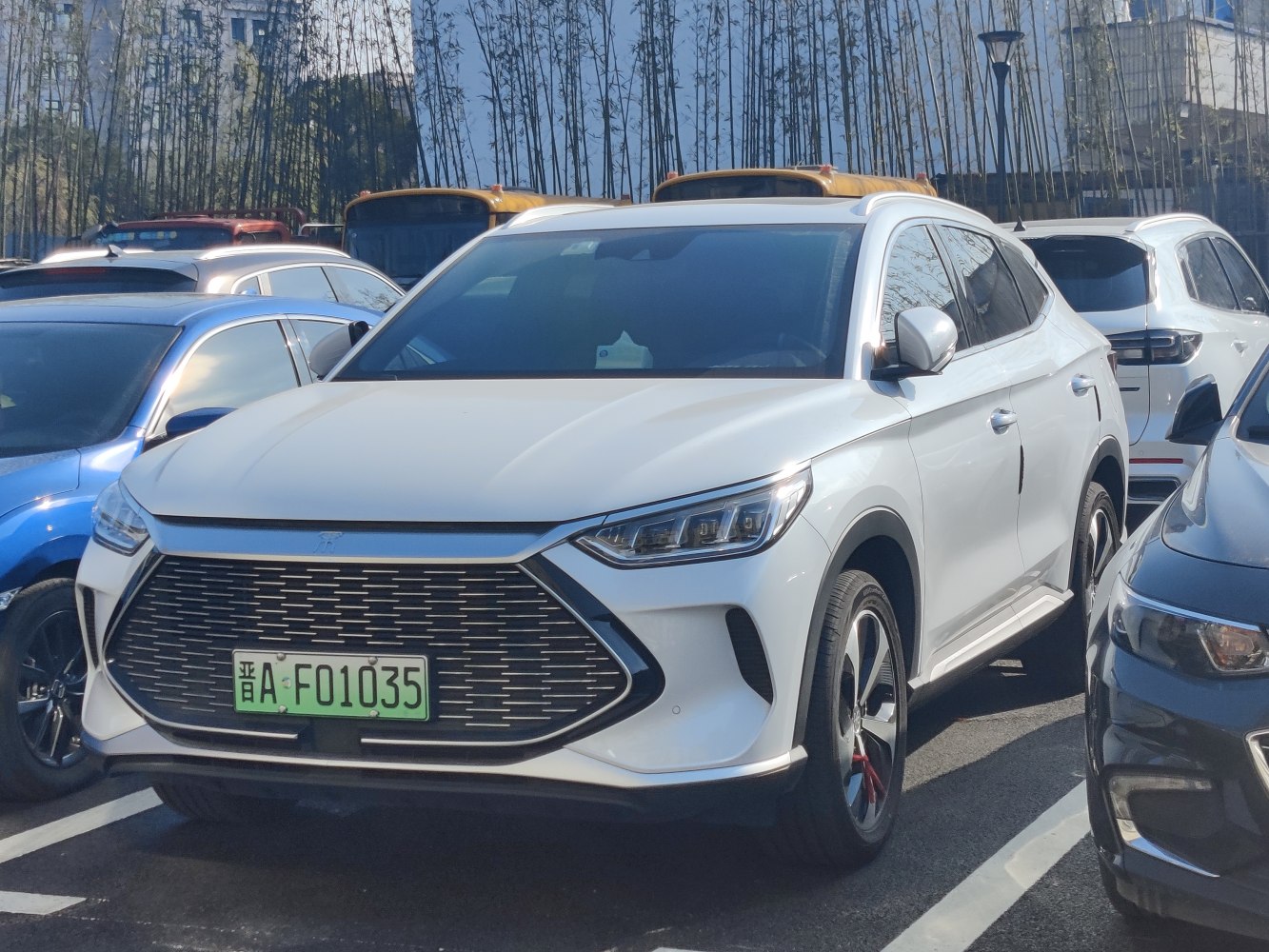 BYD Song EV 71.7 kWh (184 Hp)