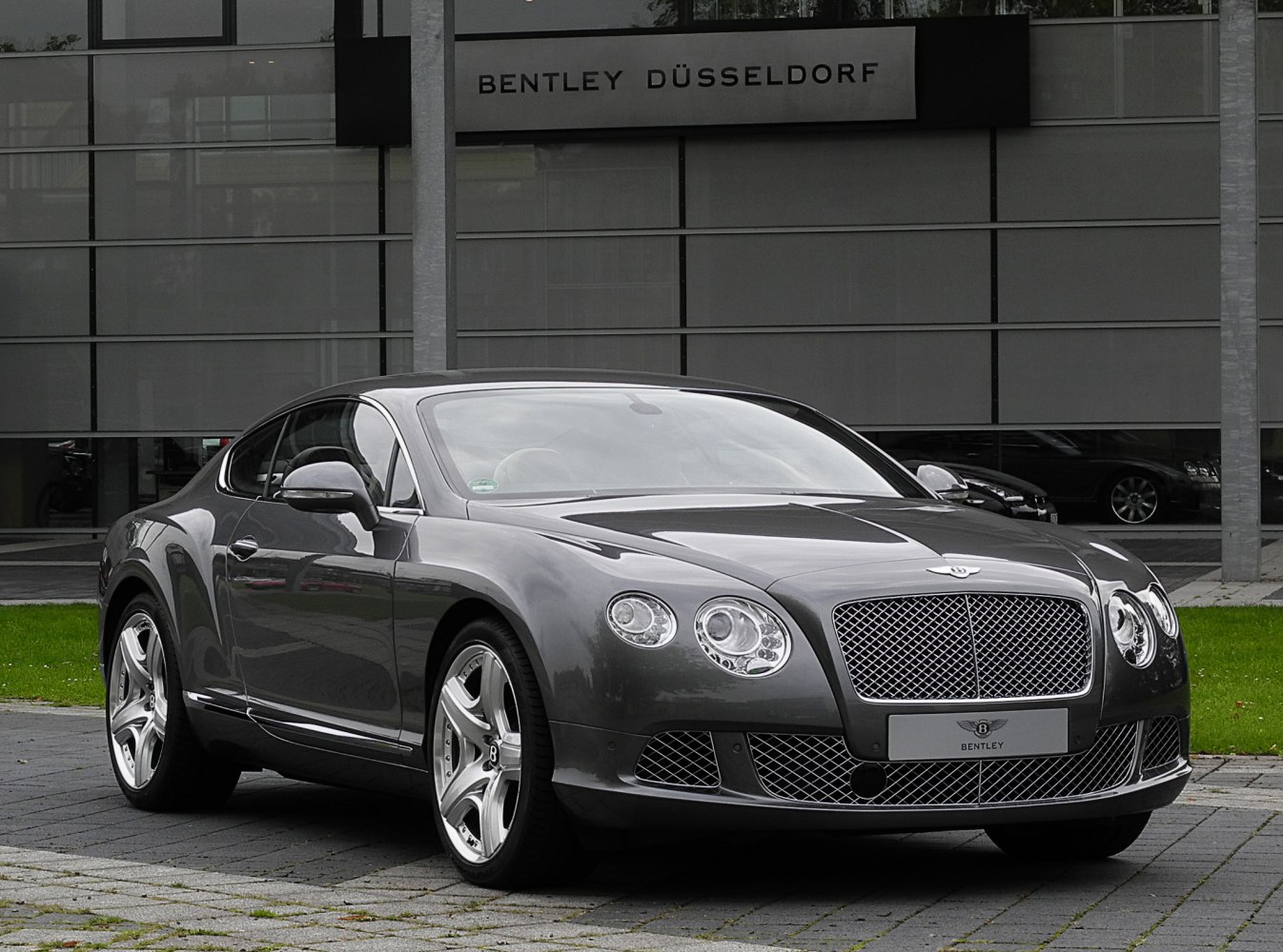 Bentley Continental GT3-R 4.0 V8 (572 Hp)