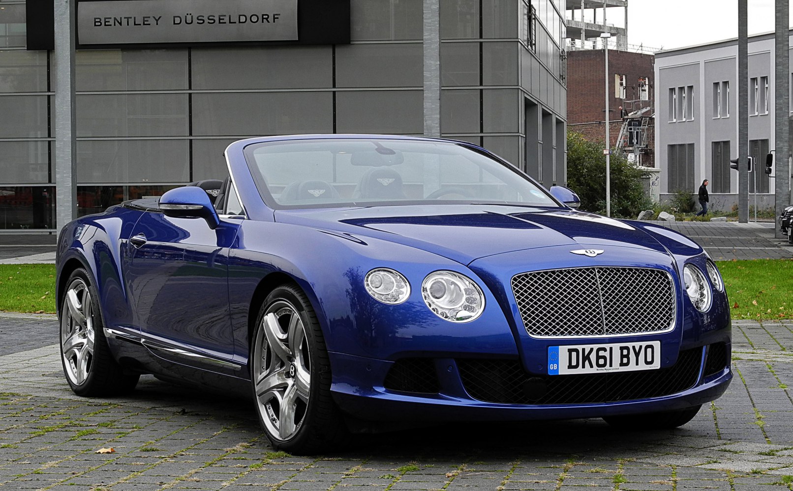 Bentley Continental V8 4.0 (500 Hp)