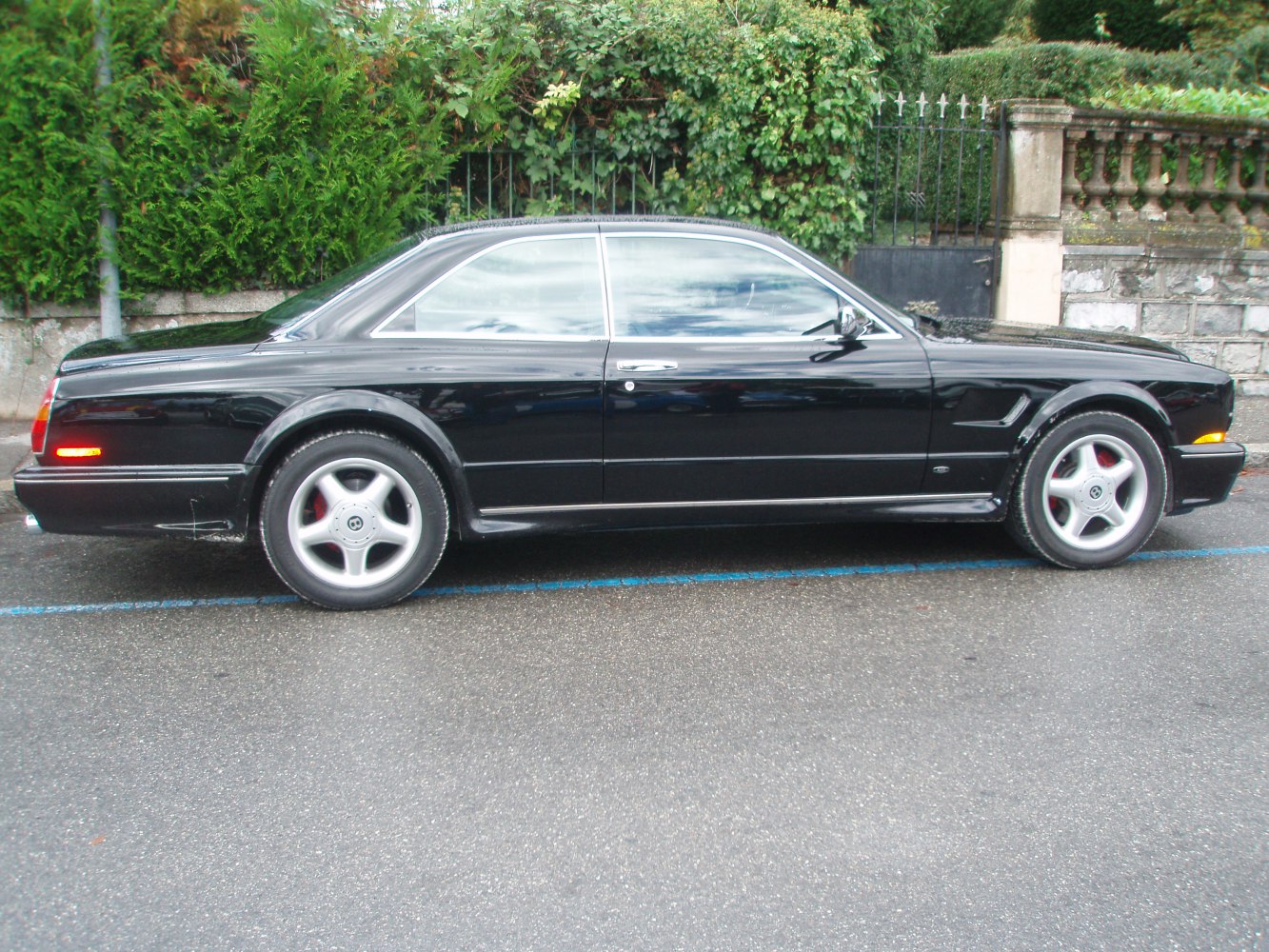 Bentley Continental 6.7 V8 (406 Hp)