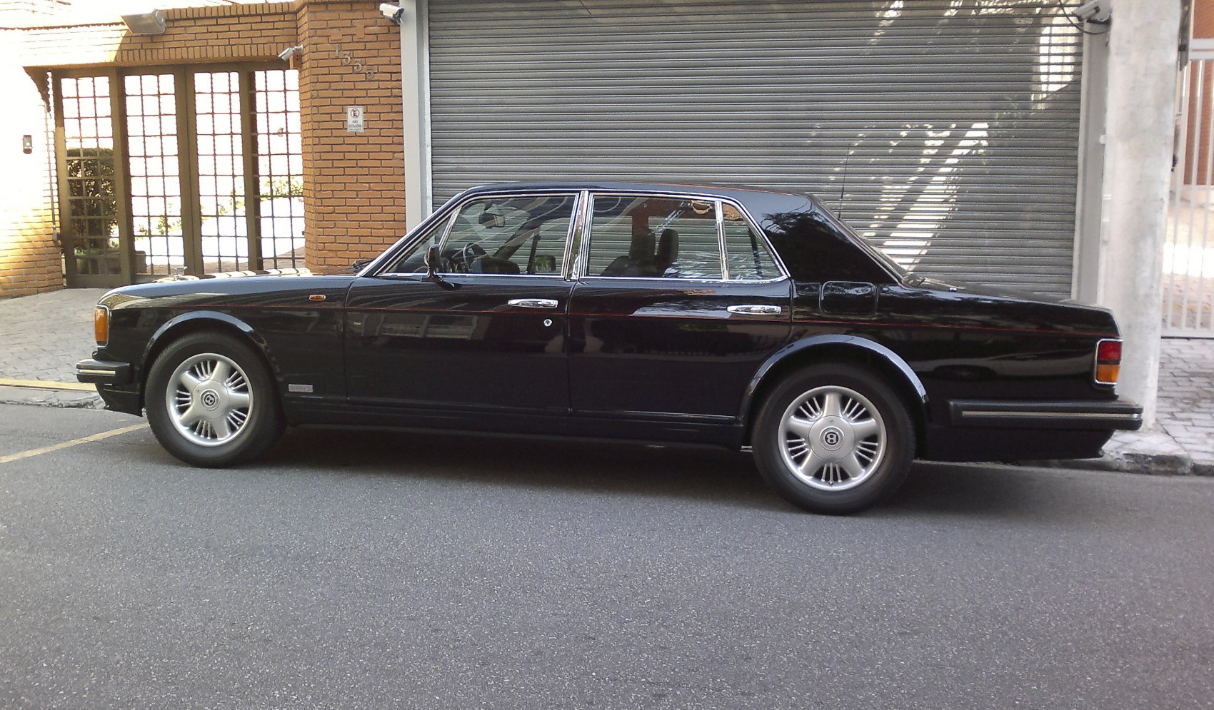 Bentley Turbo R 6.7 i V8 Turbo (389 Hp)