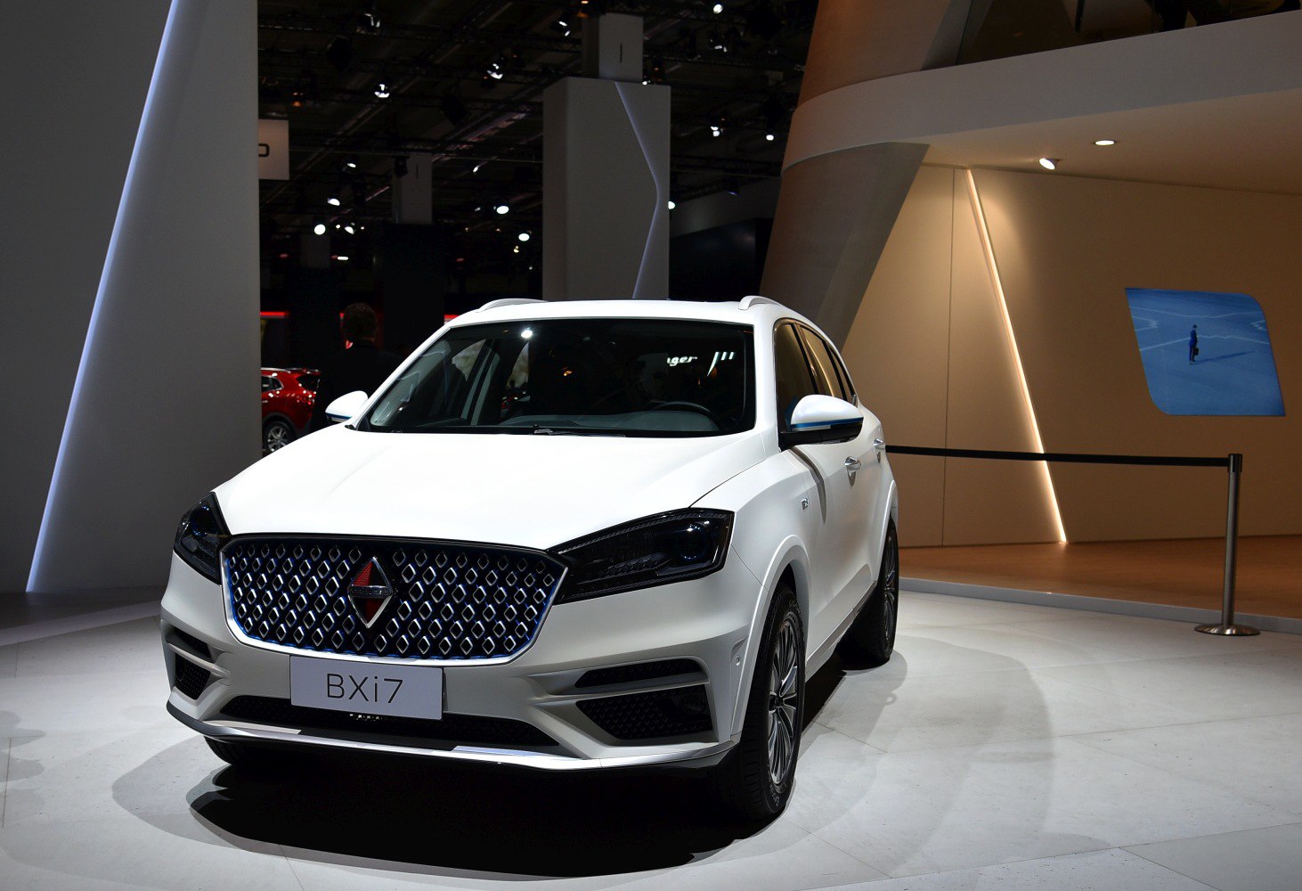 Borgward BXi7 Electric (272 Hp) AWD