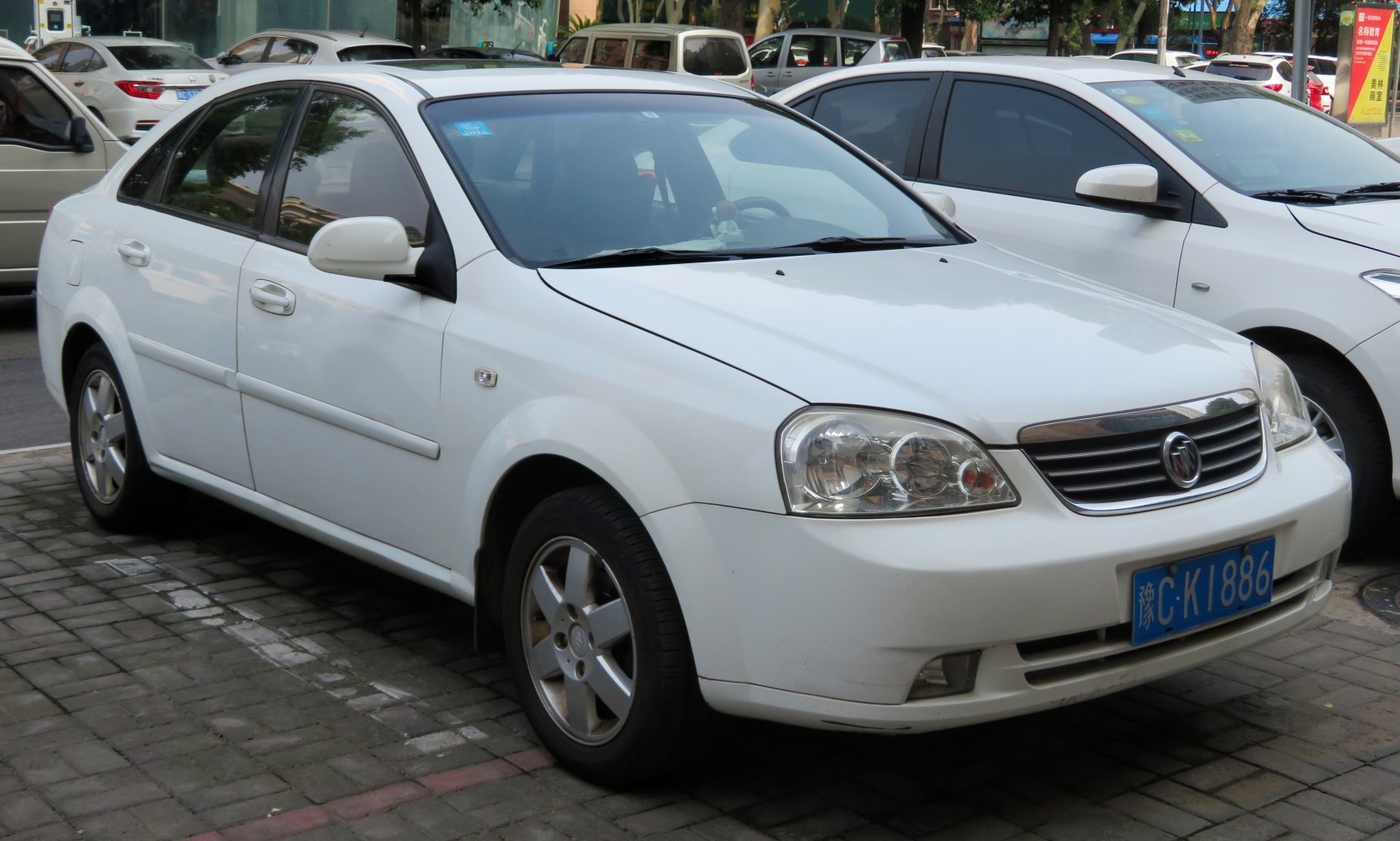 Buick Excelle 1.8i R4 16V (118 Hp)