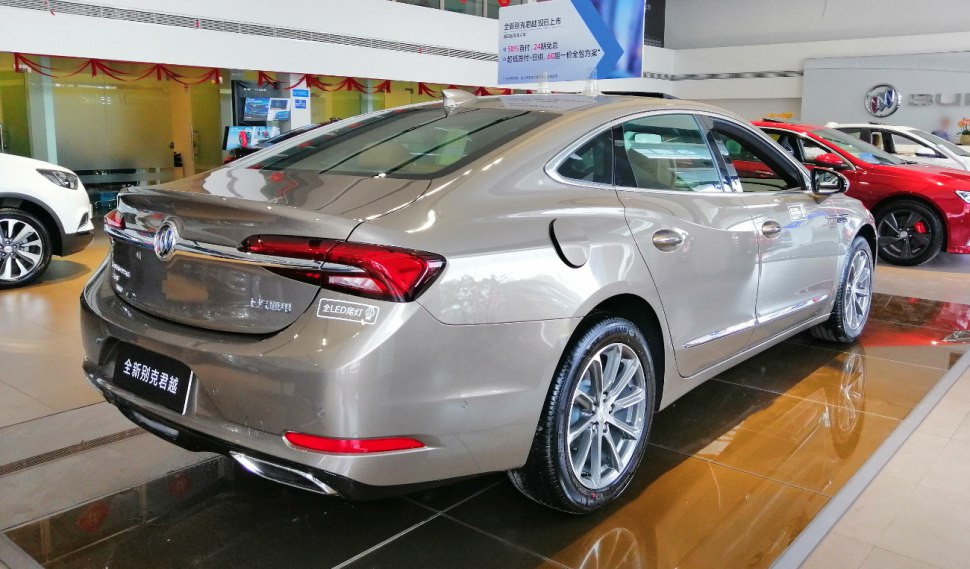 Buick LaCrosse 28T 2.0 (240 Hp) Hydra-Matic